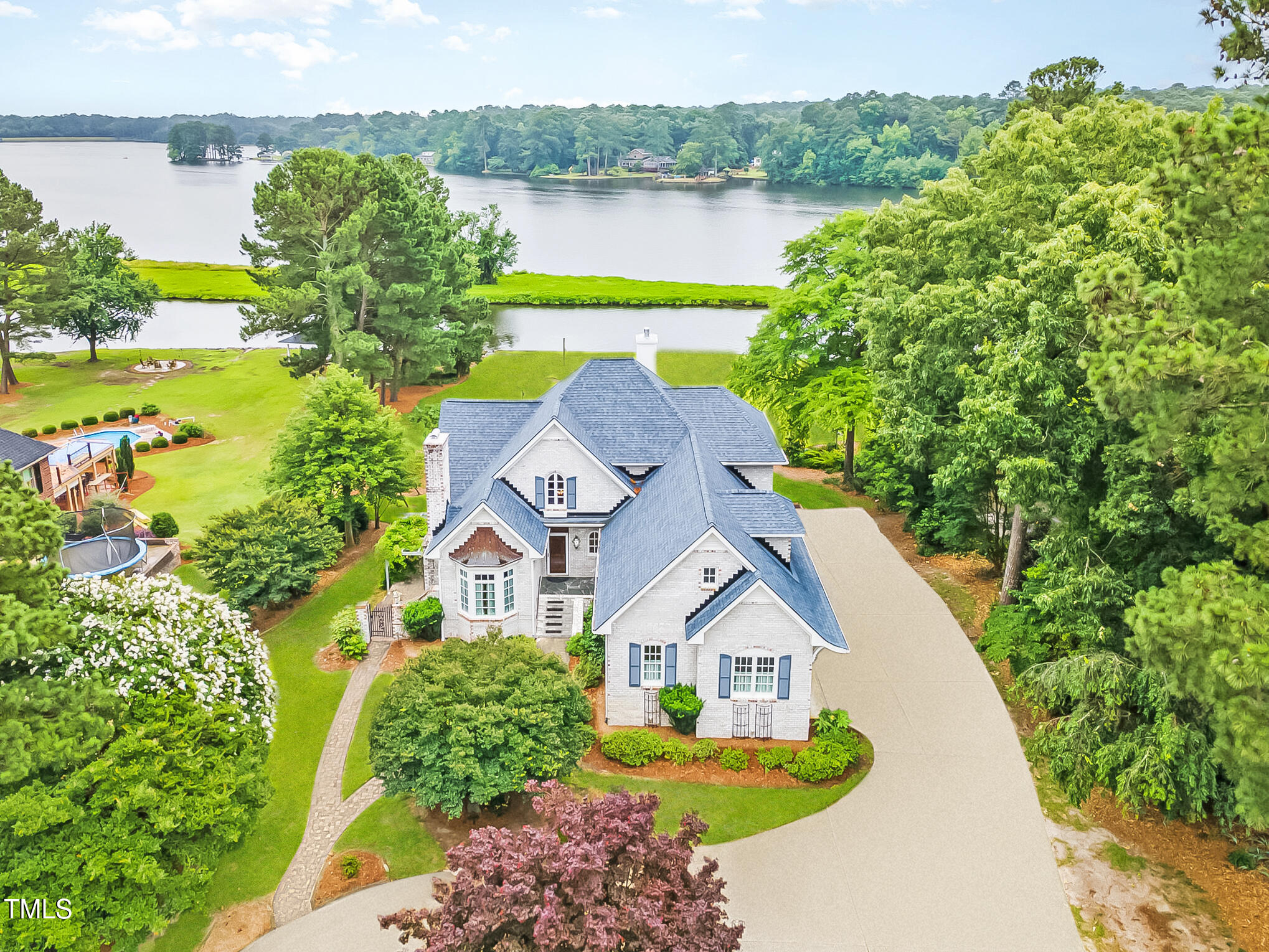 610 Walnut Creek Drive