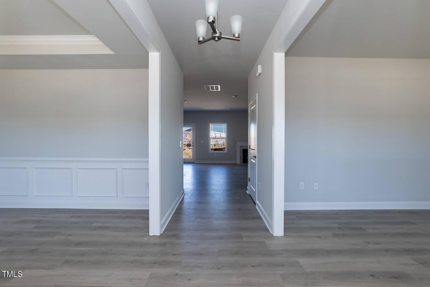 561 Ravensworth Drive 147