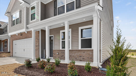 8 Tiger Eye Drive
