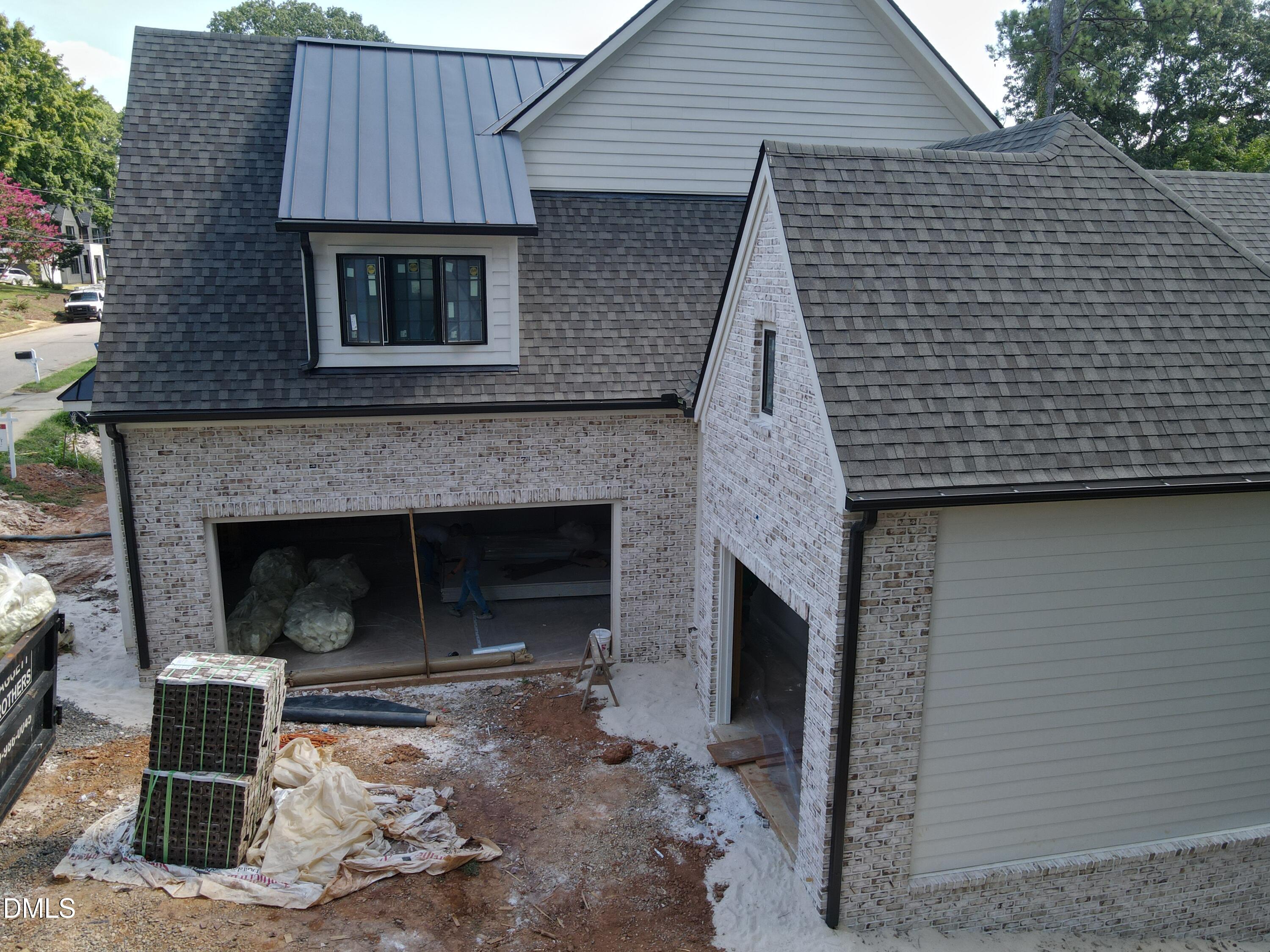 913 Tyrrell Road