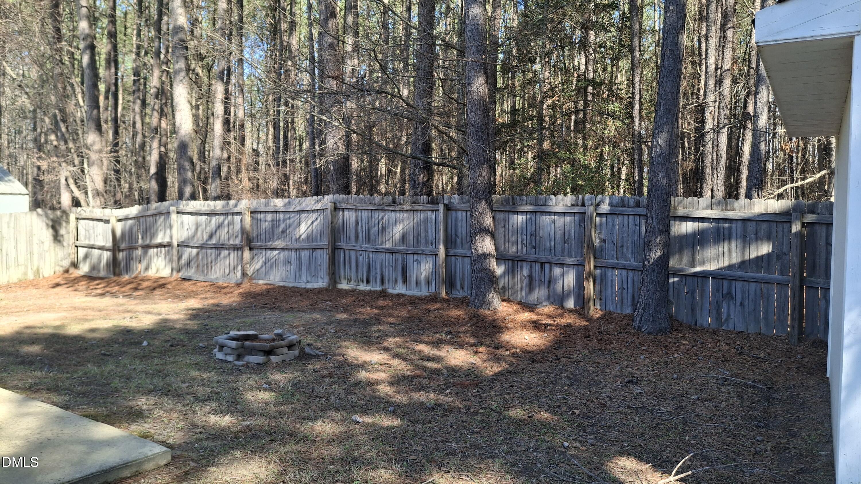 913 Amber Acres Lane