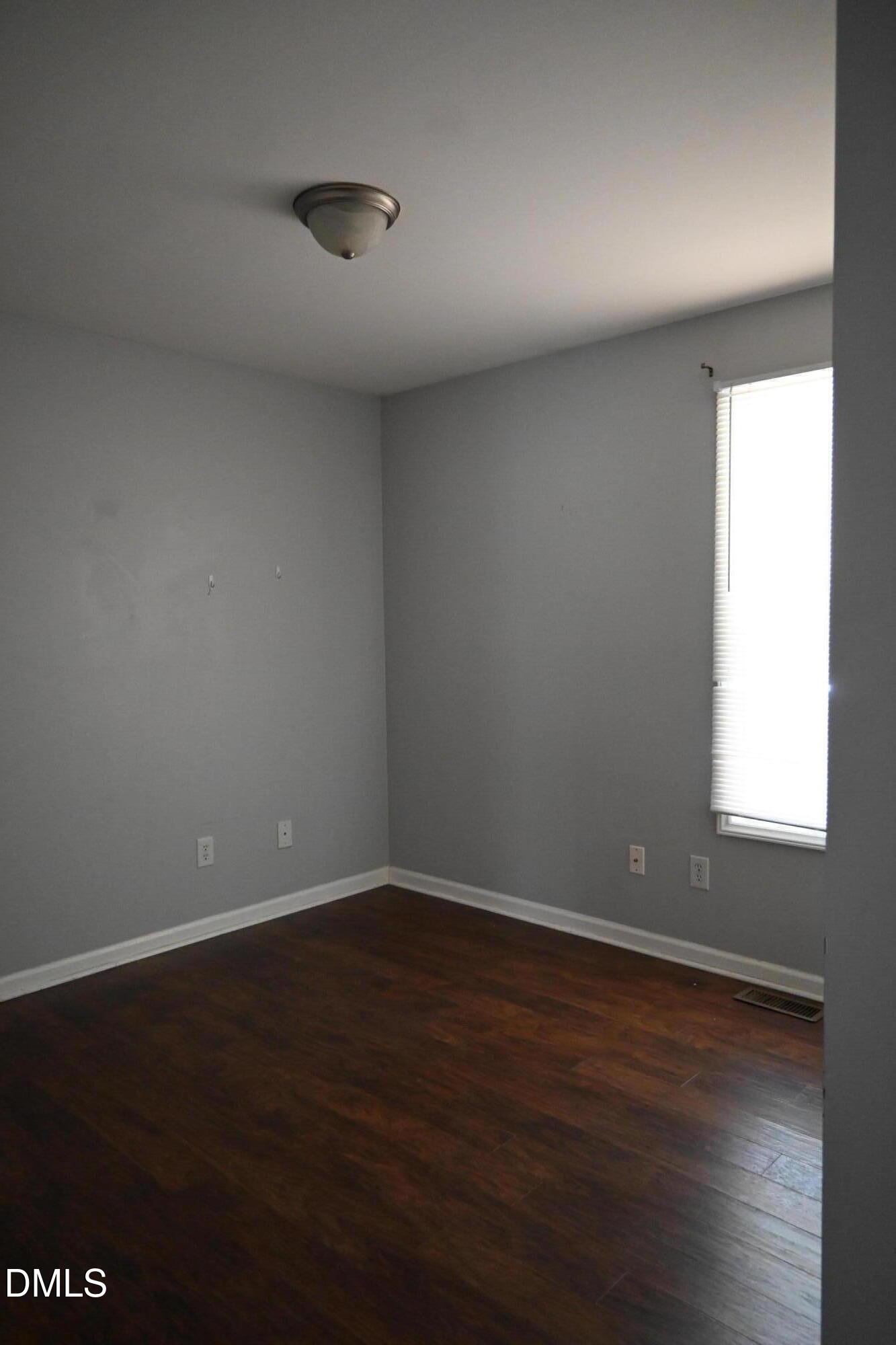 913 Amber Acres Lane