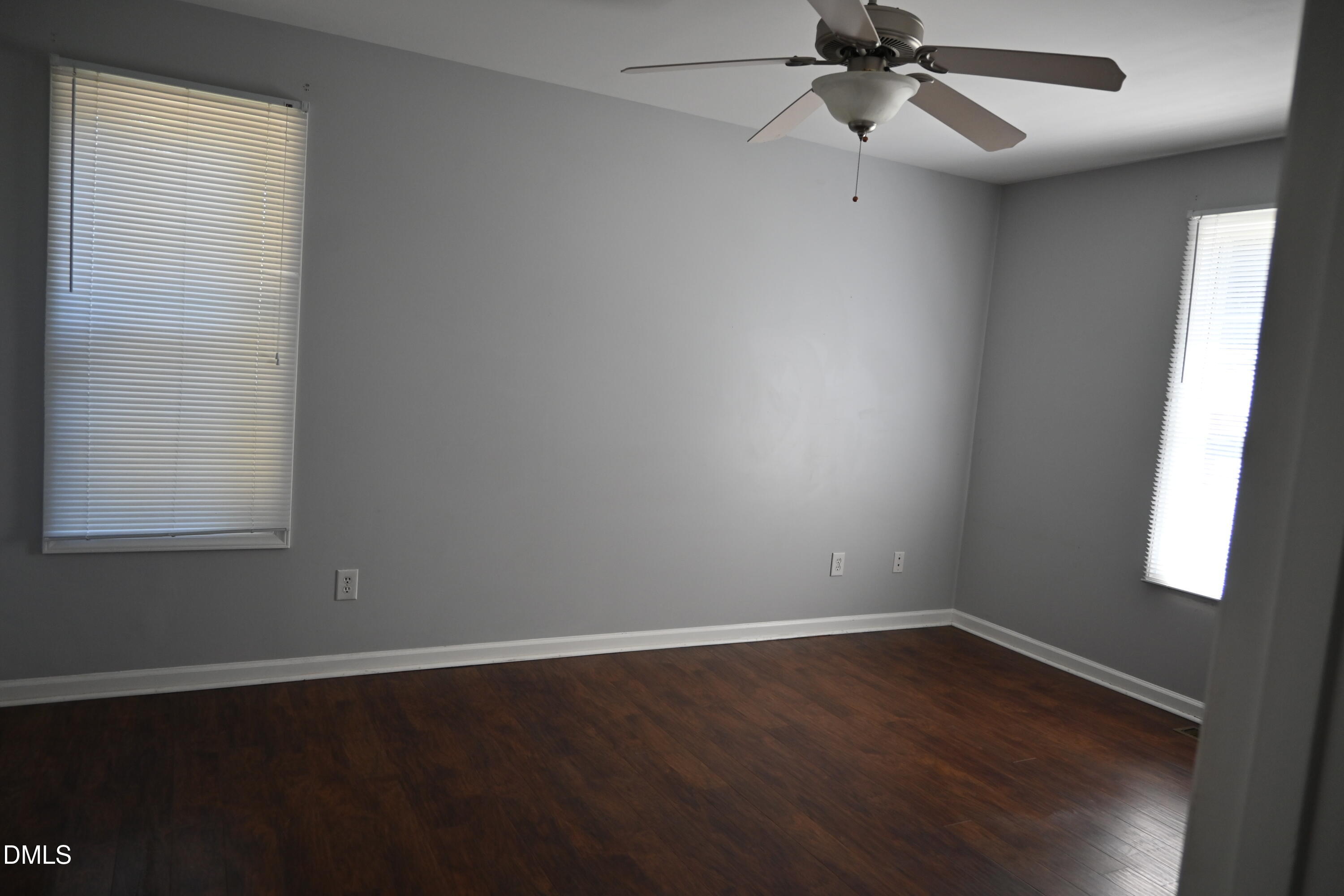 913 Amber Acres Lane