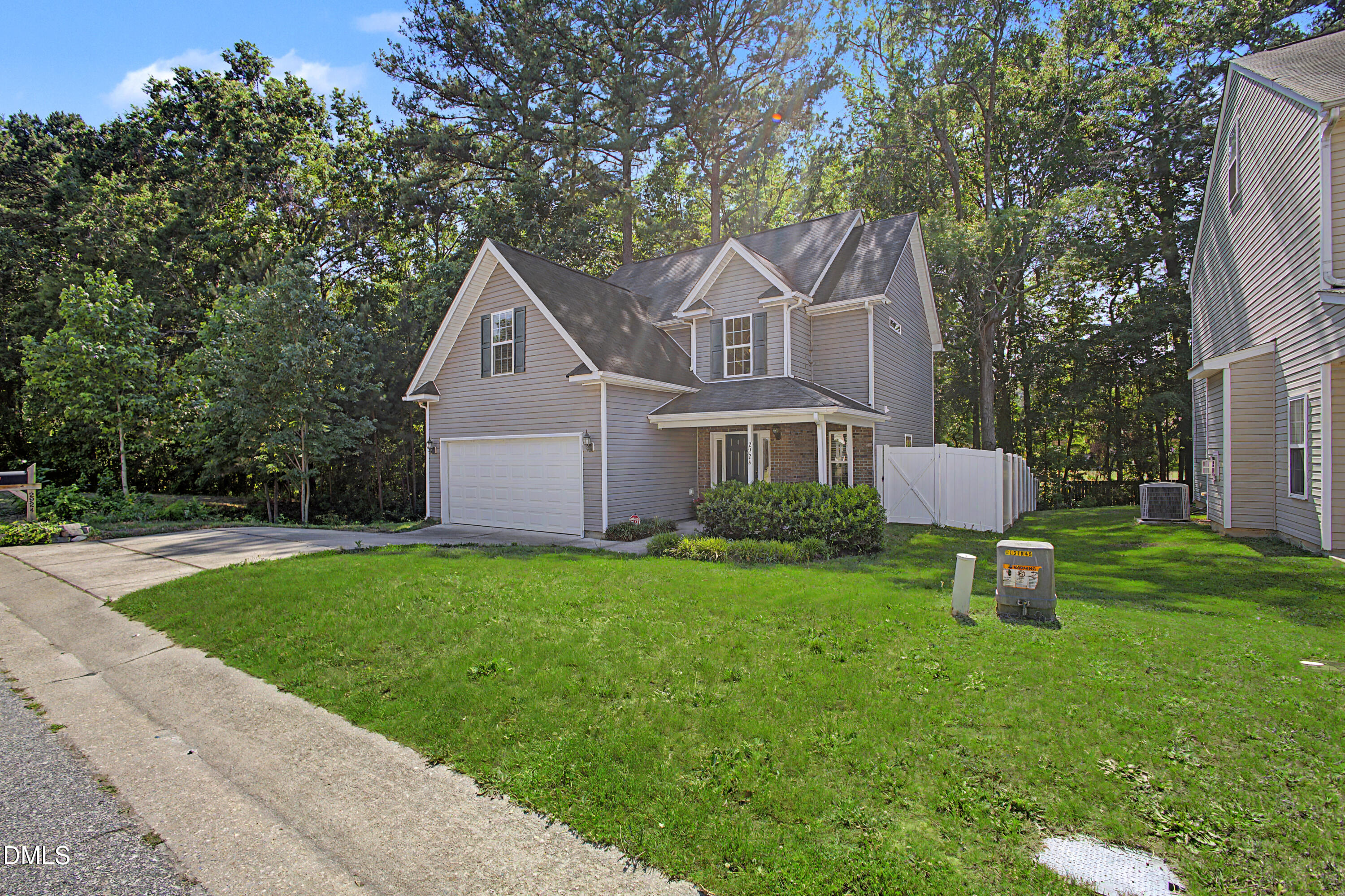 2924 Smooth Stone Trail