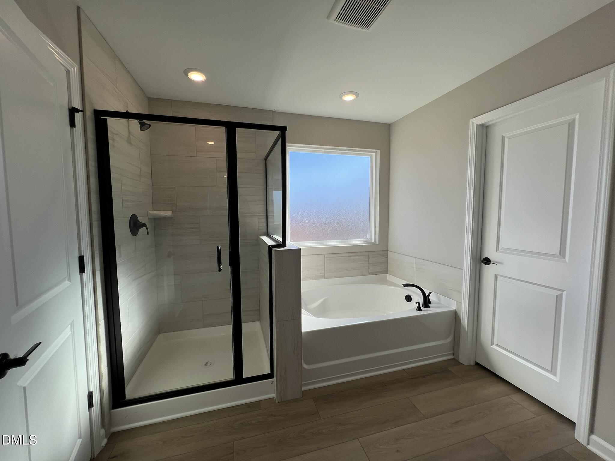 4020 Wesley Chapel Way