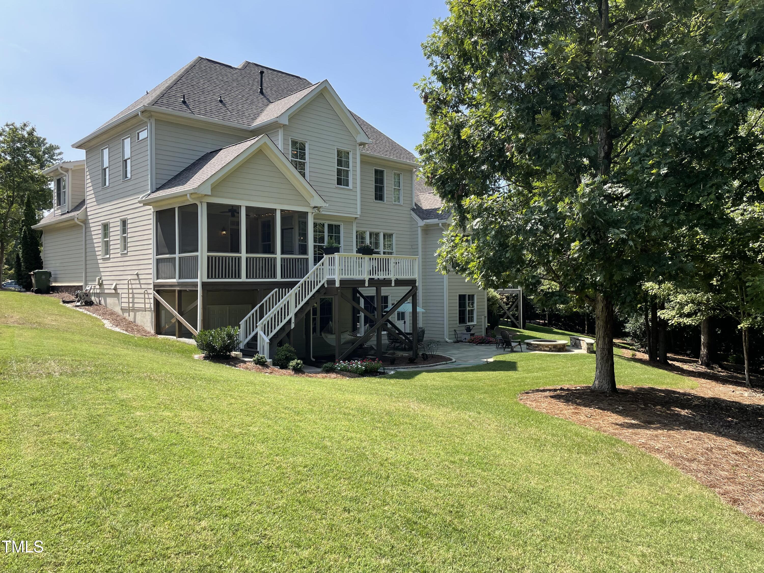 113 Woodland Ridge Court