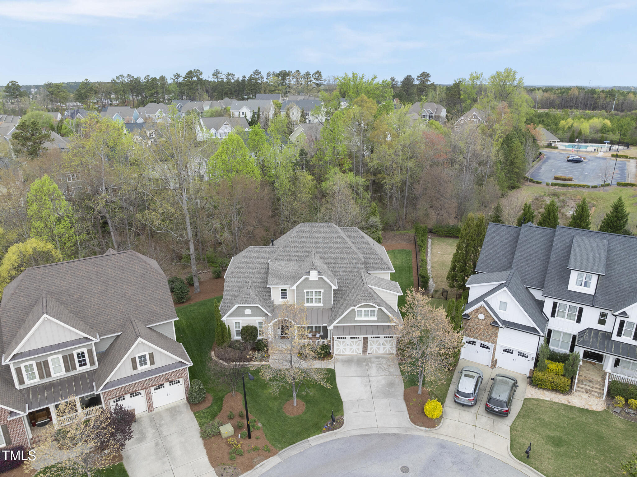 113 Woodland Ridge Court