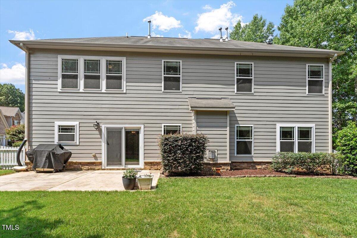 108 Holly Glen Court