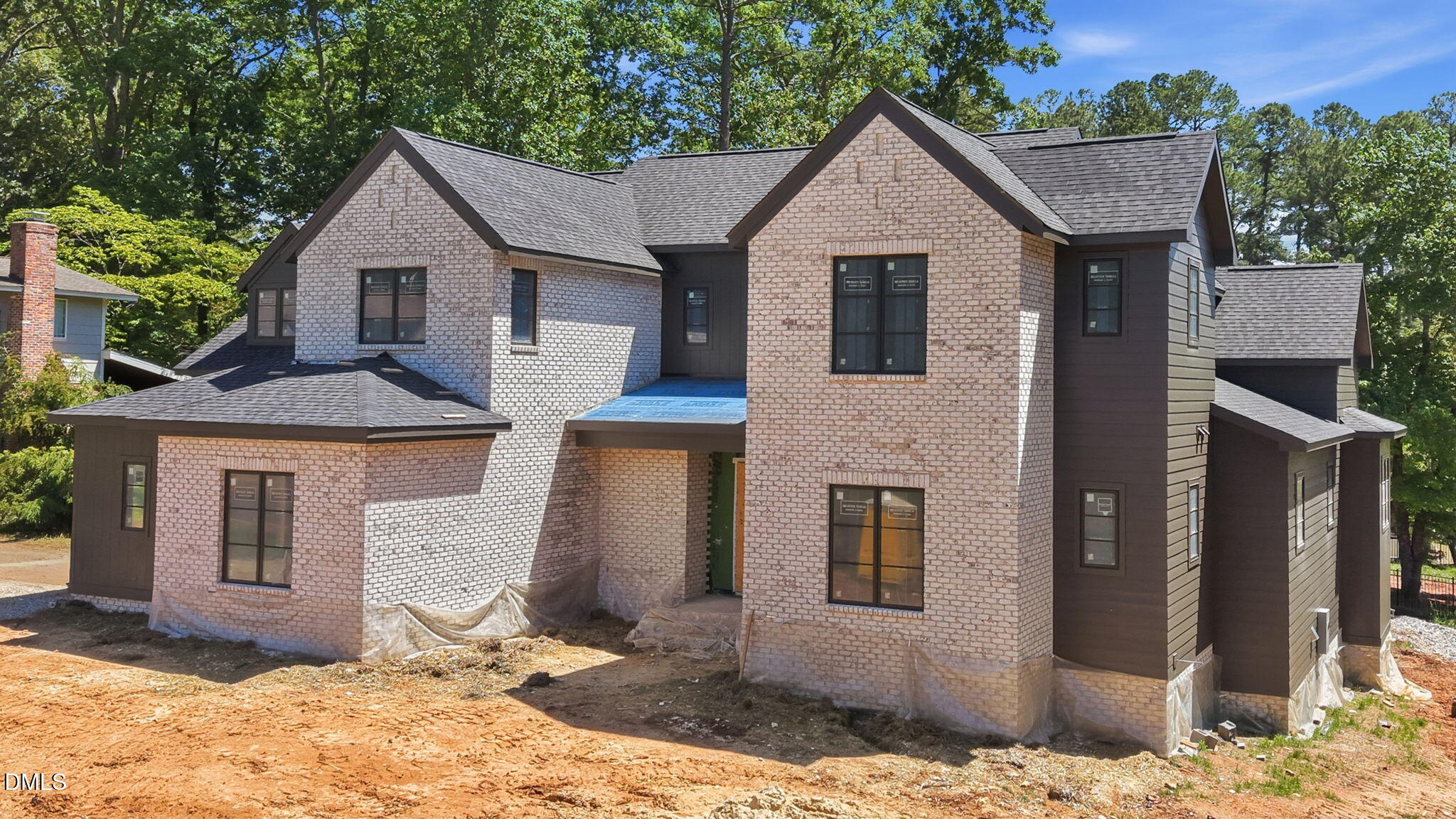 1221 Gunnison Place