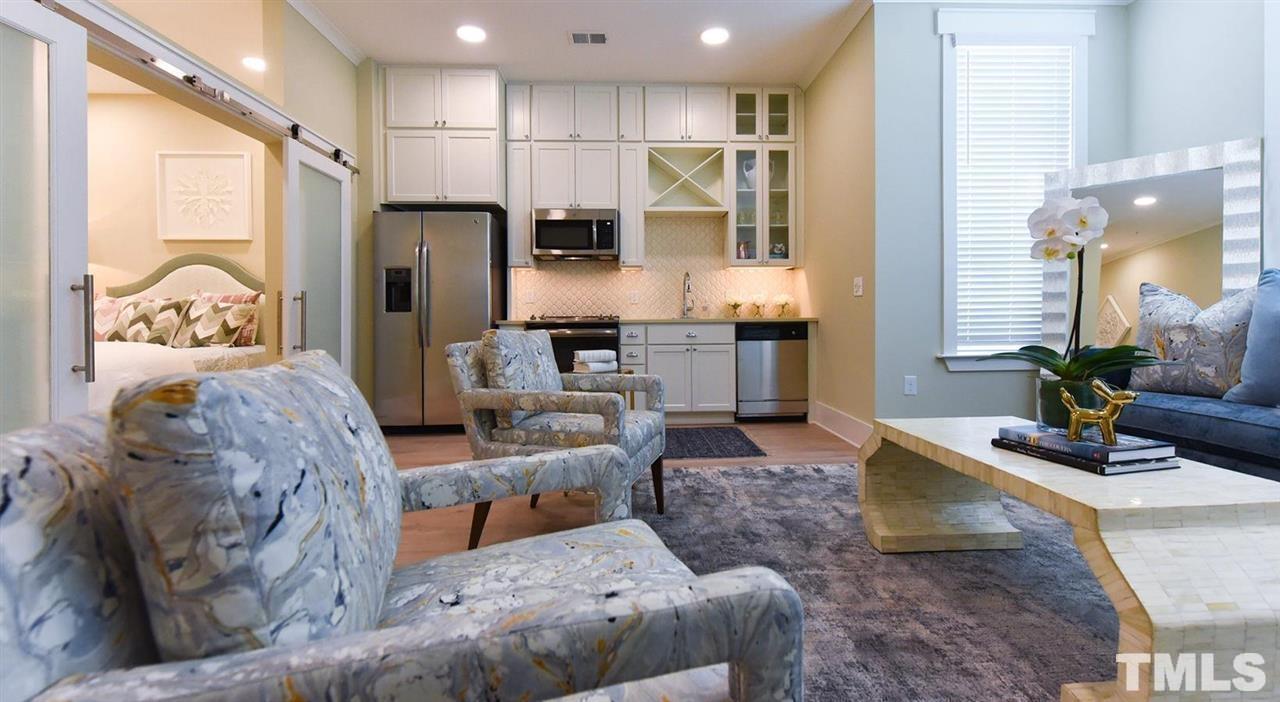 Chapel Hill, North Carolina 27516, United States, 2 Bedrooms Bedrooms, ,2 BathroomsBathrooms,Residential,Active,43739