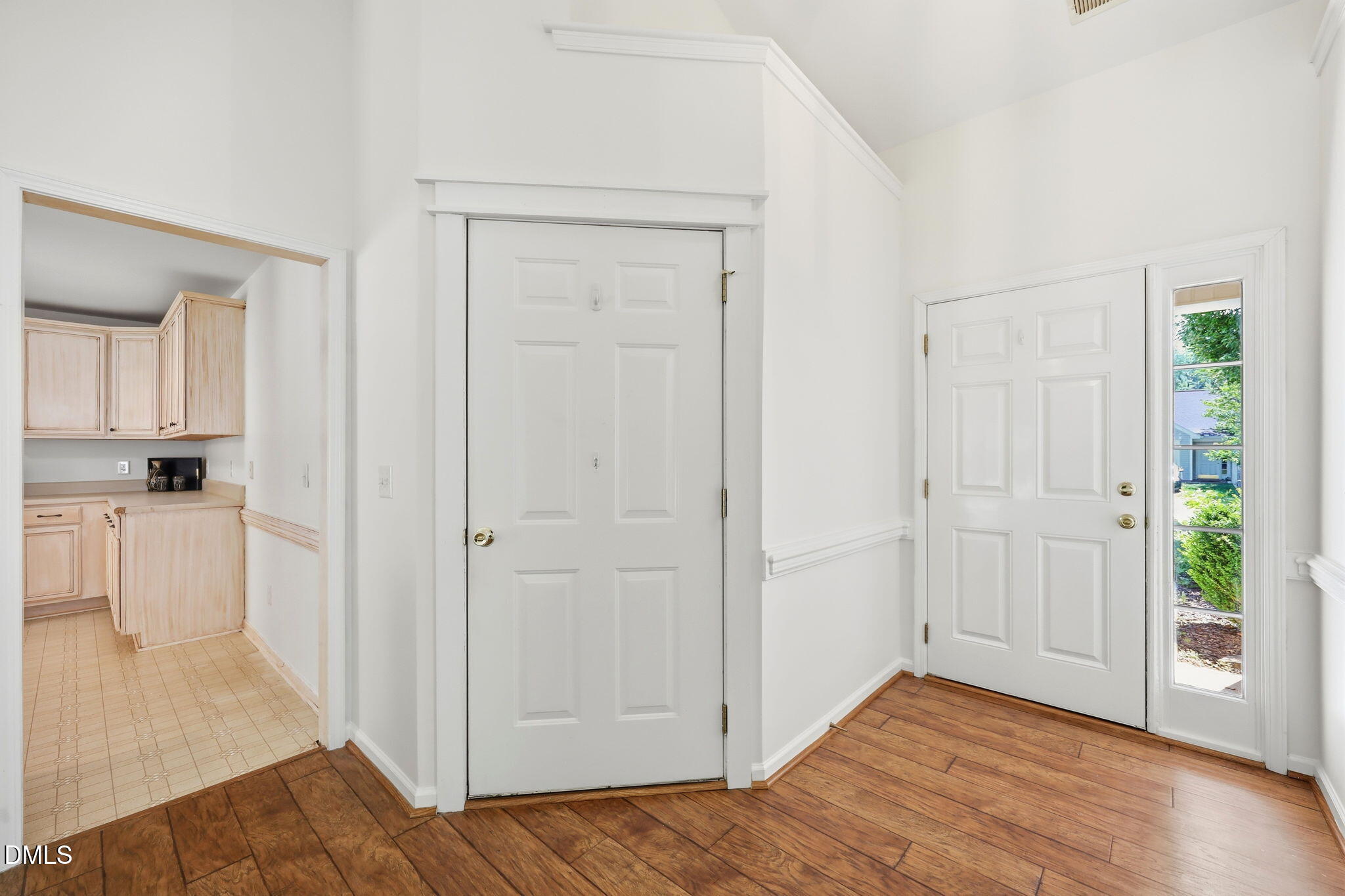 514 Walnut Crossing Drive