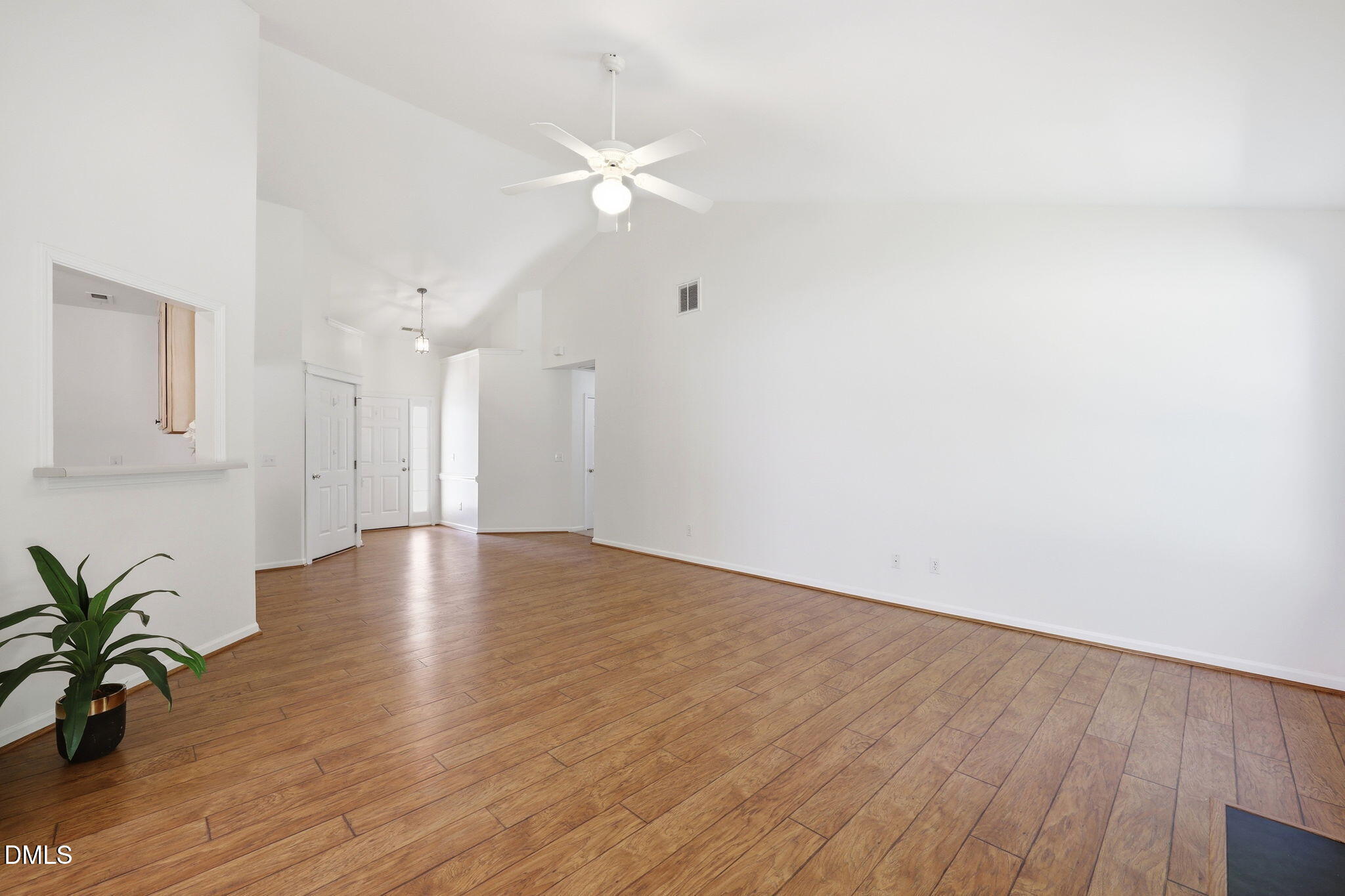 514 Walnut Crossing Drive