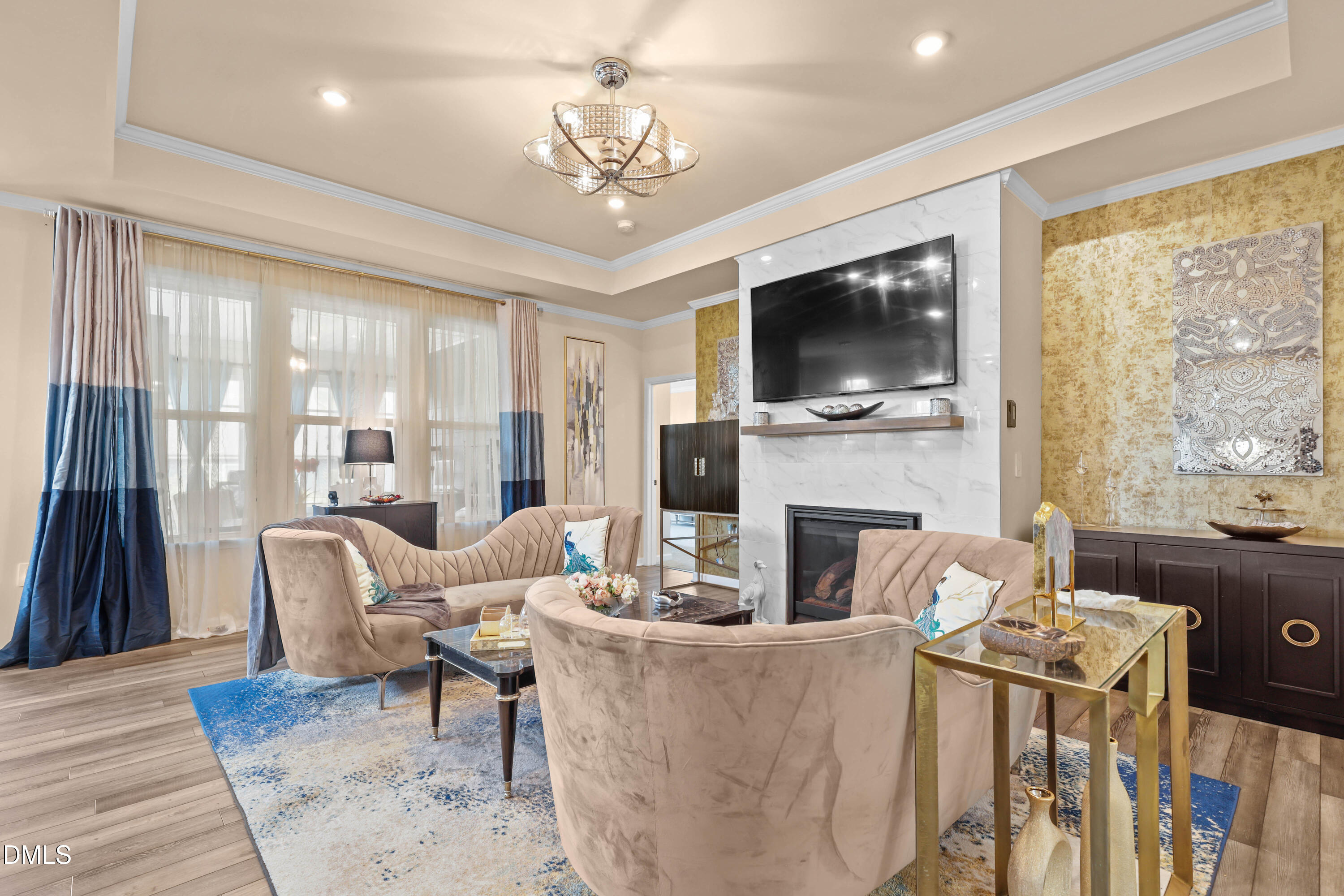 1560 White Admiral Street