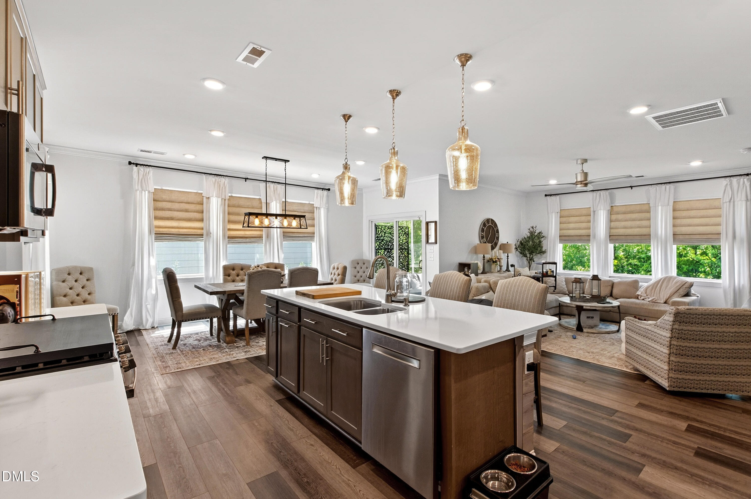 1127 Surveyor Drive