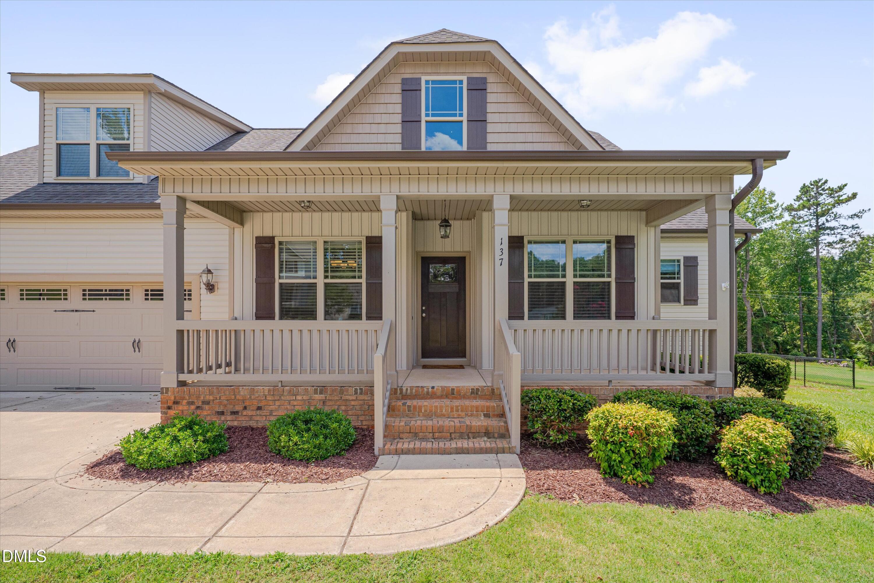 137 W Cultivator Way