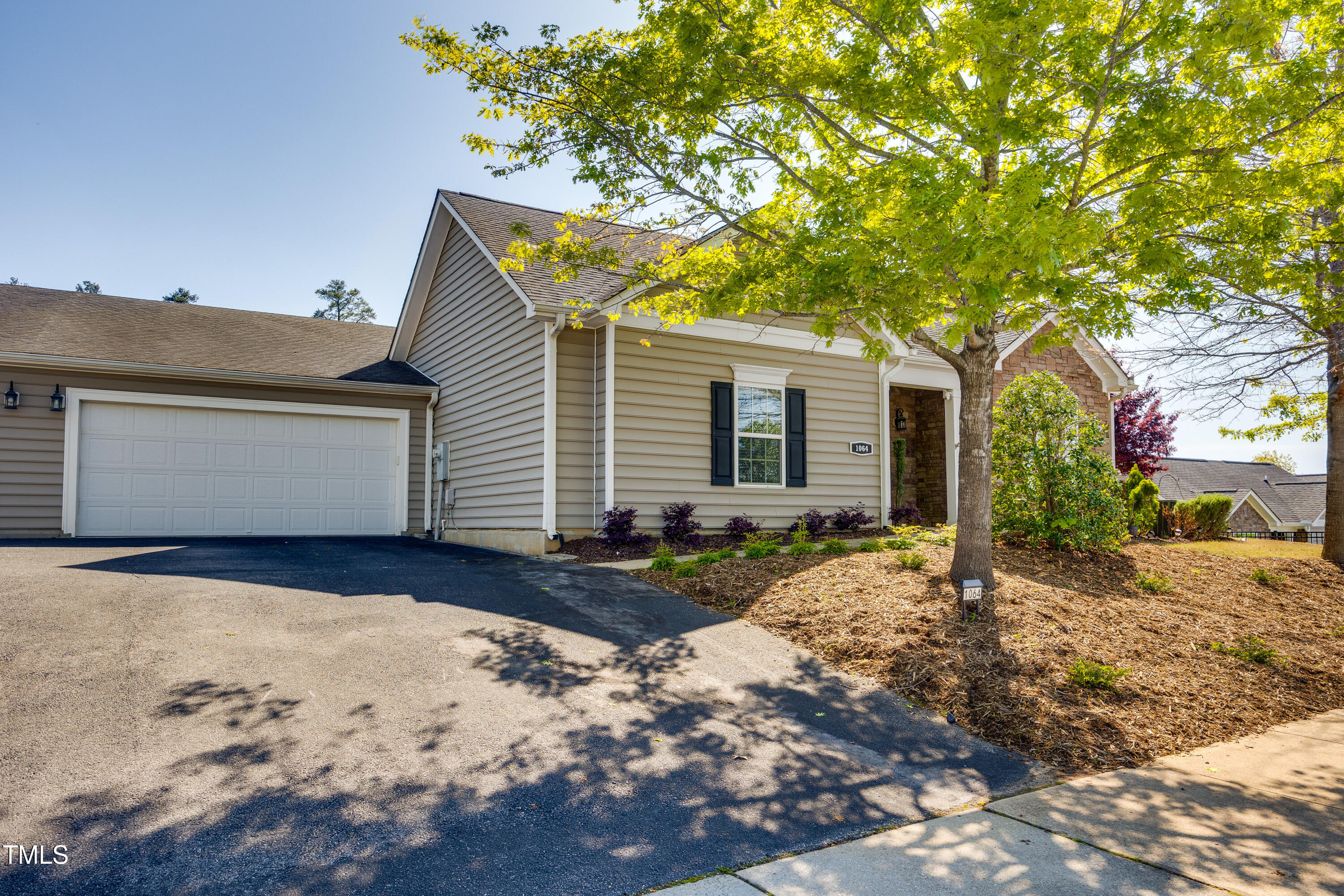 1064 Blue Bird Lane