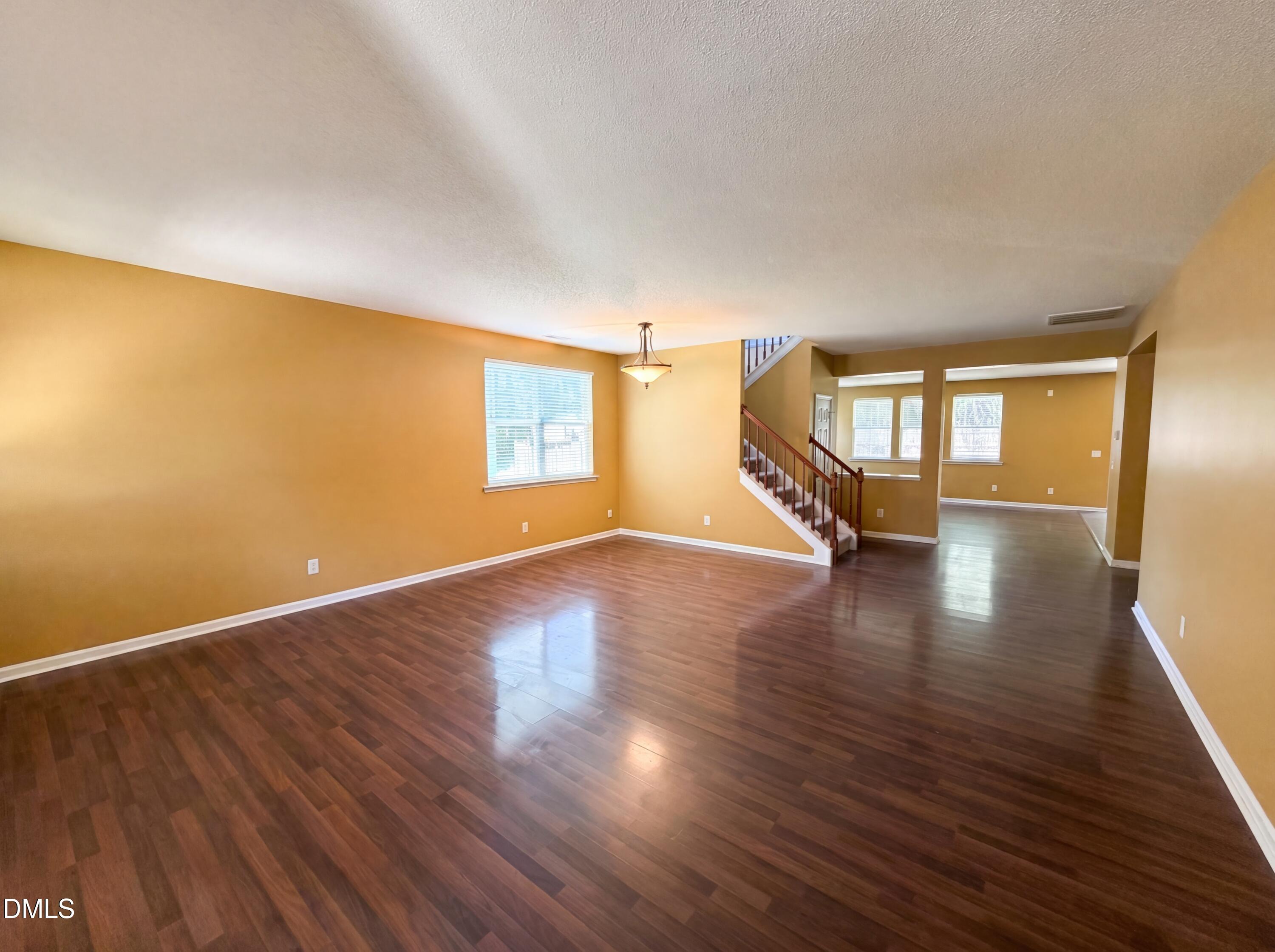 506 Hillview Drive