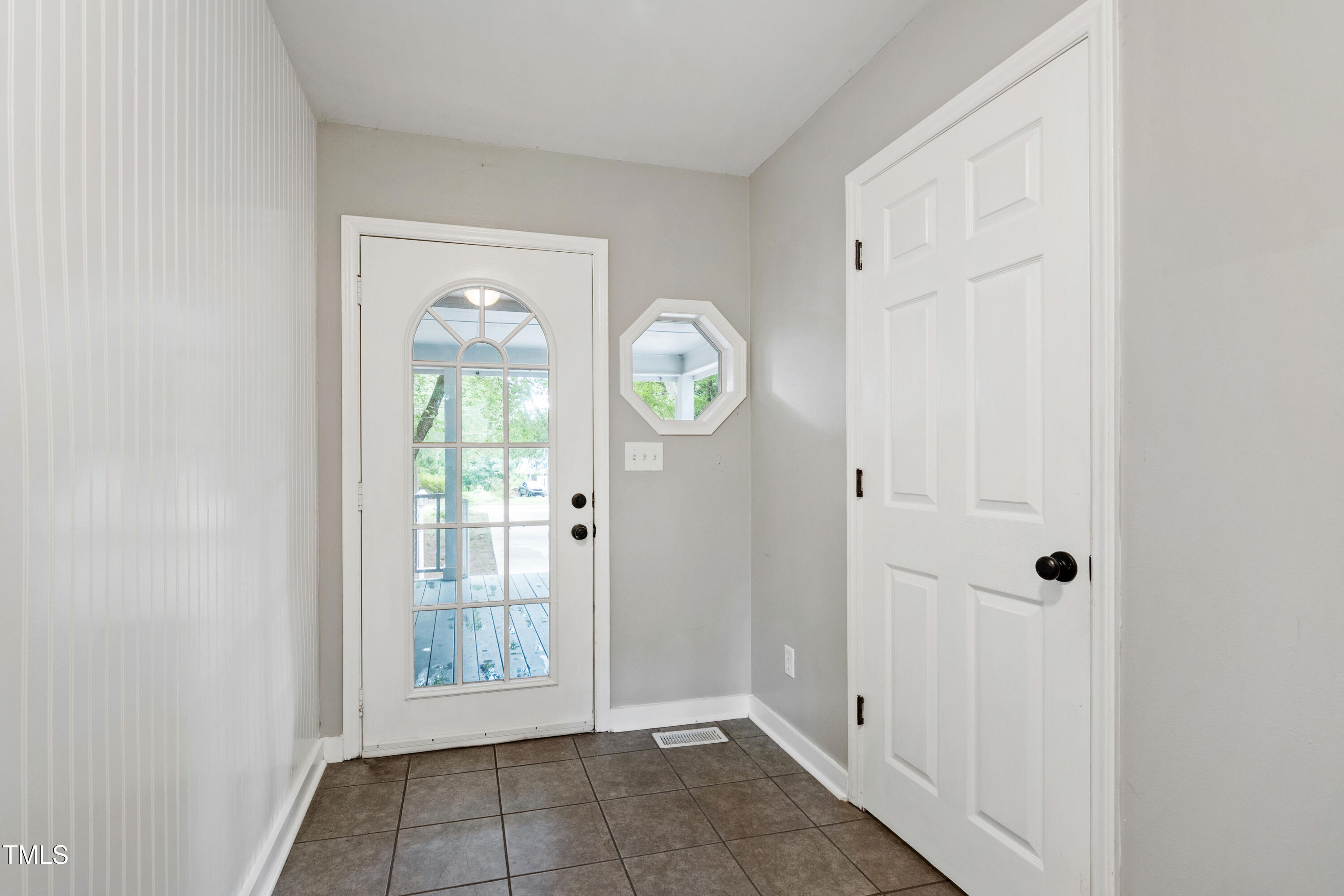 2917 Trestle Court
