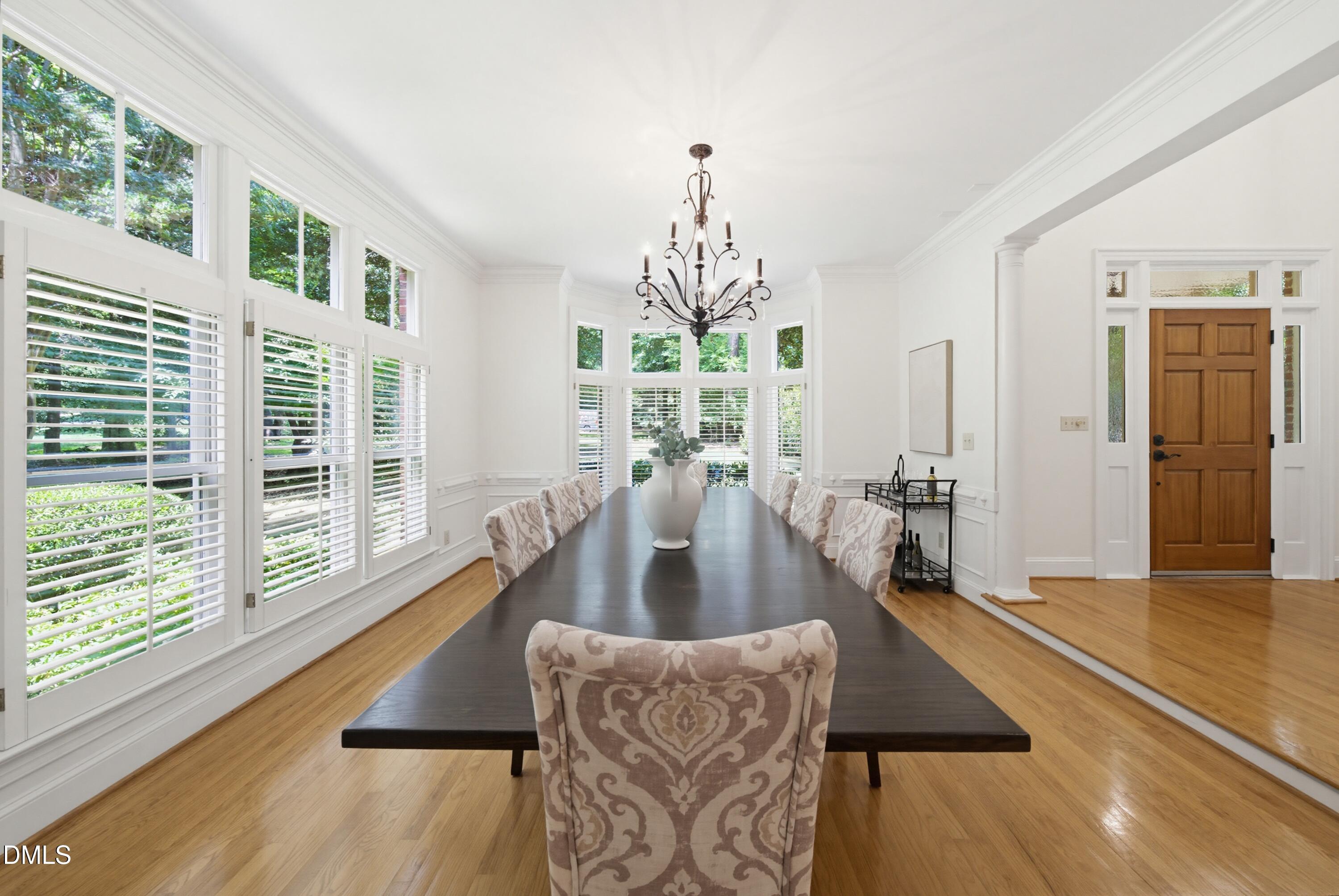 6117 Weobley Lane