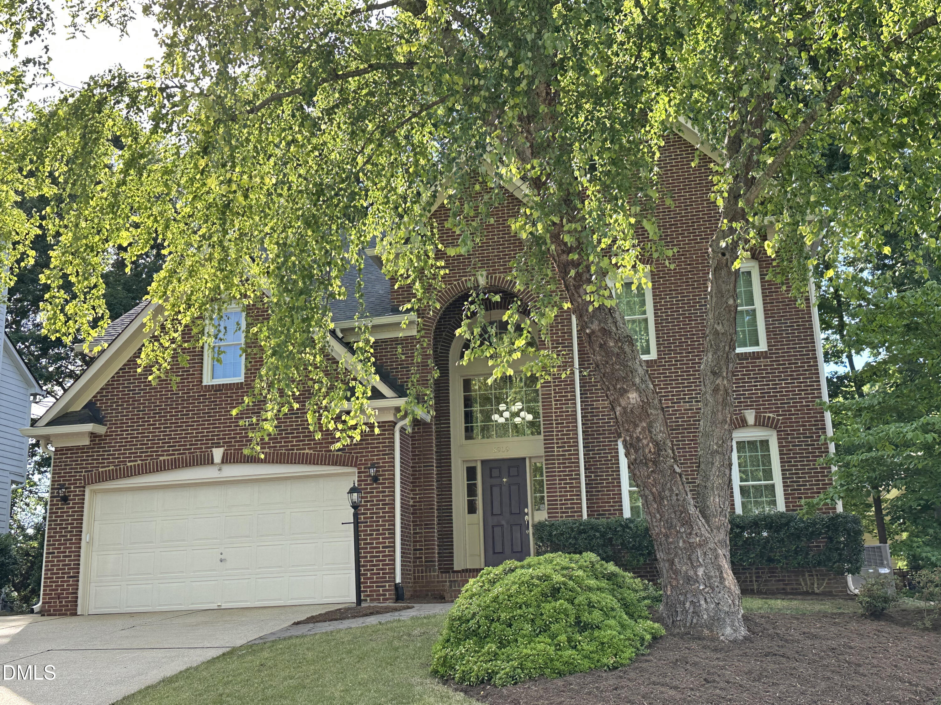 8909 Breeland Way