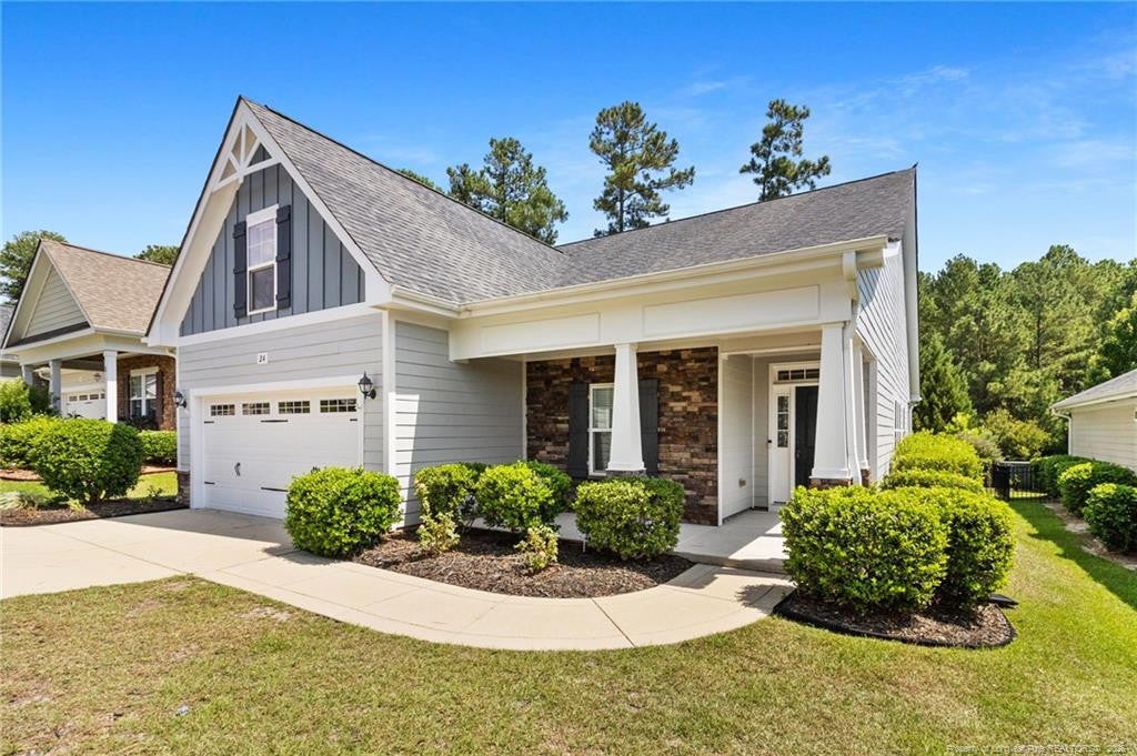 24 Glen Bend Court