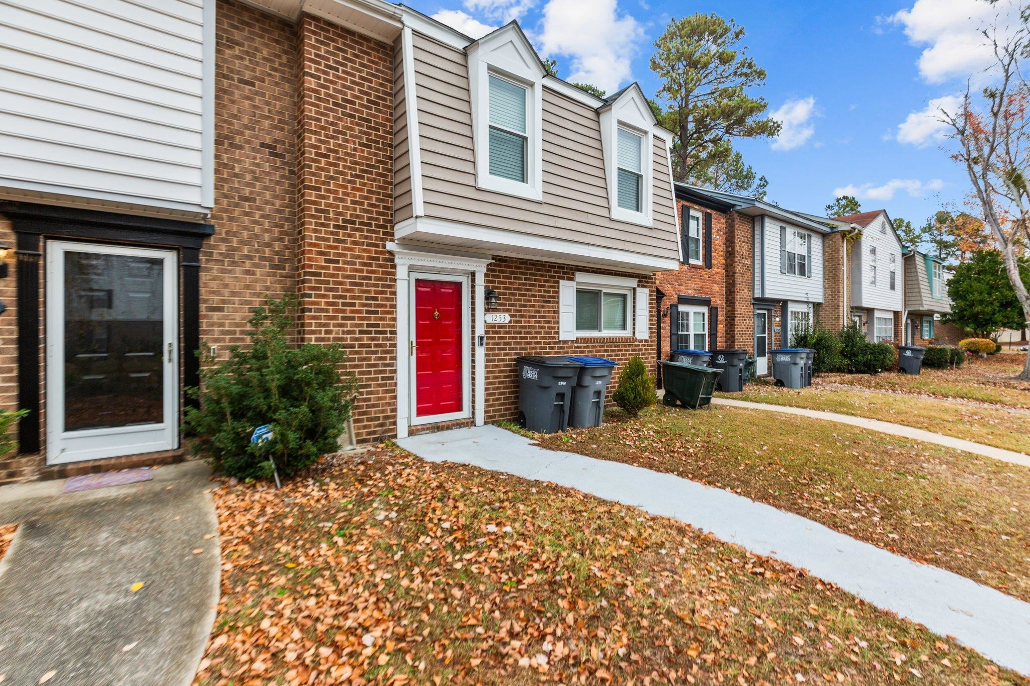 View Rocky Mount, NC 27804 townhome