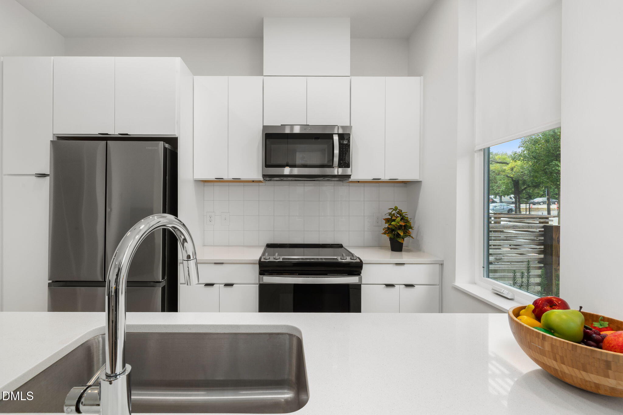 521 N Mangum Street 11