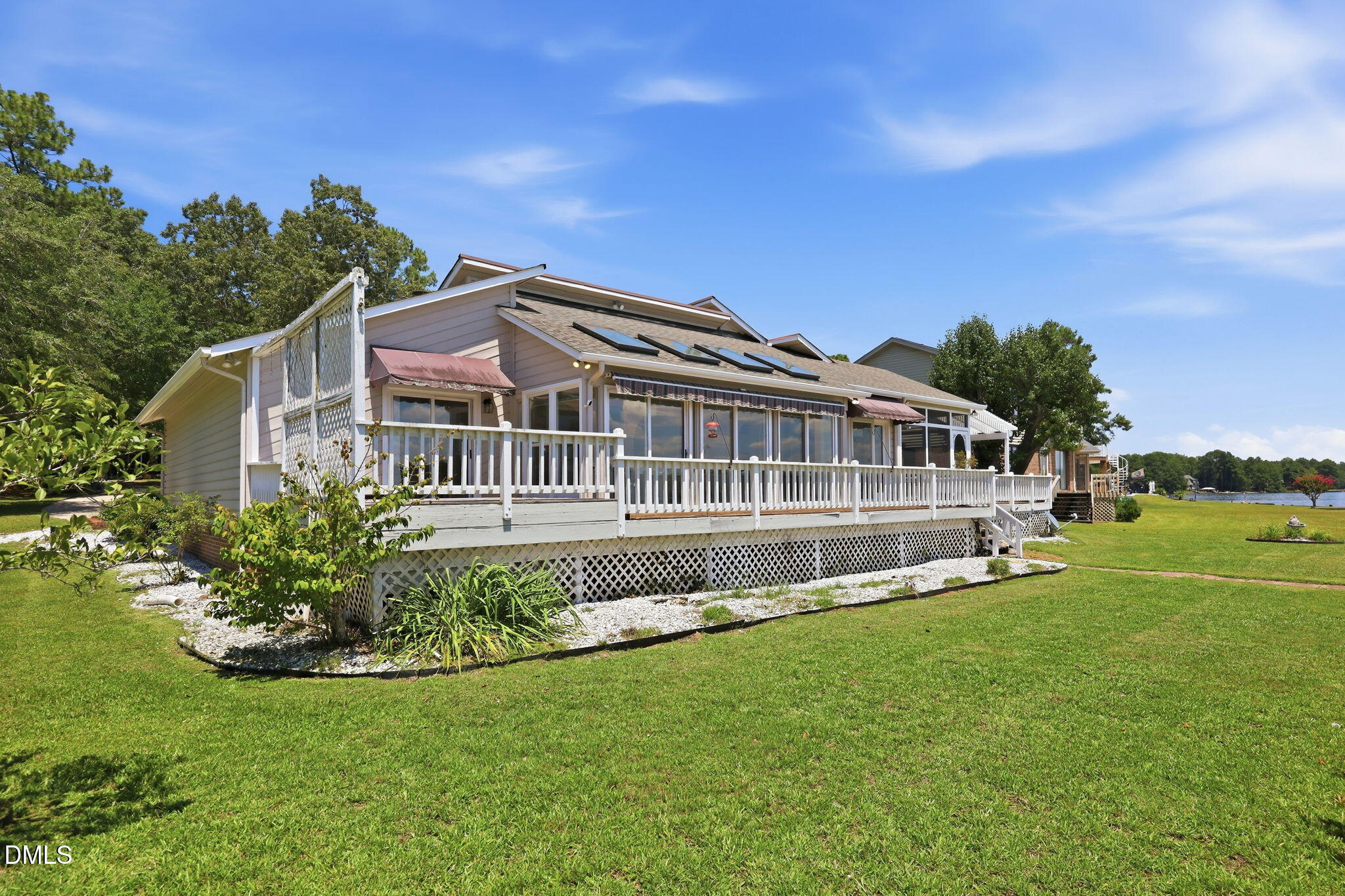 128 Crystal Point