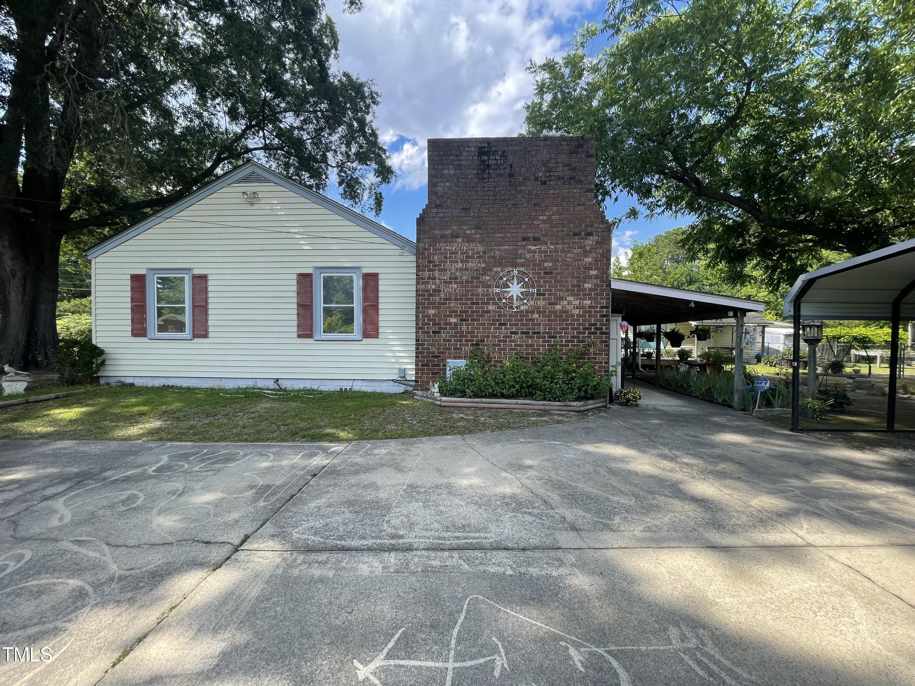 123 Tyson Avenue