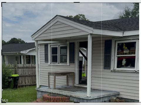 906 E Main Street Benson NC 27504