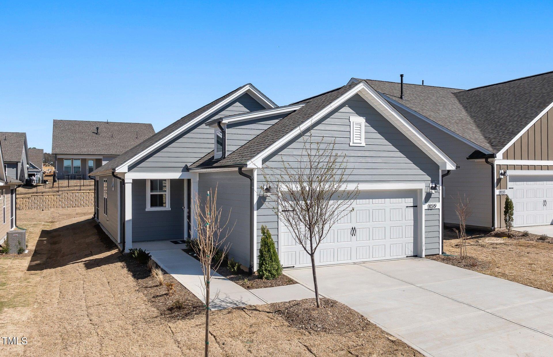 1829 Hydrangea Way