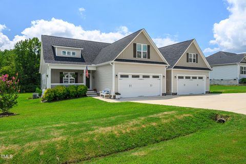 138 Inverness Street Zebulon NC 27597