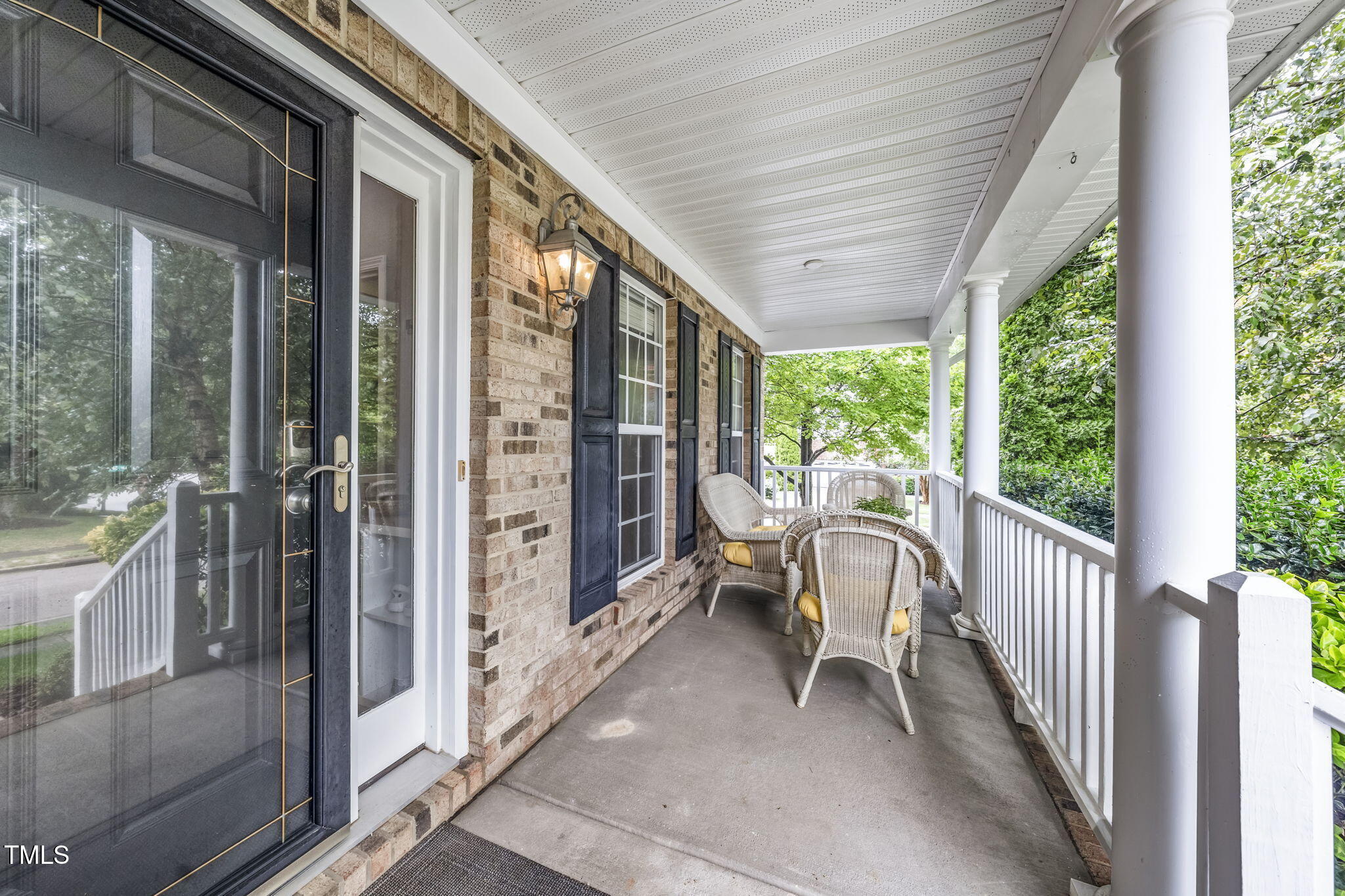 2202 Spacious Skies Street