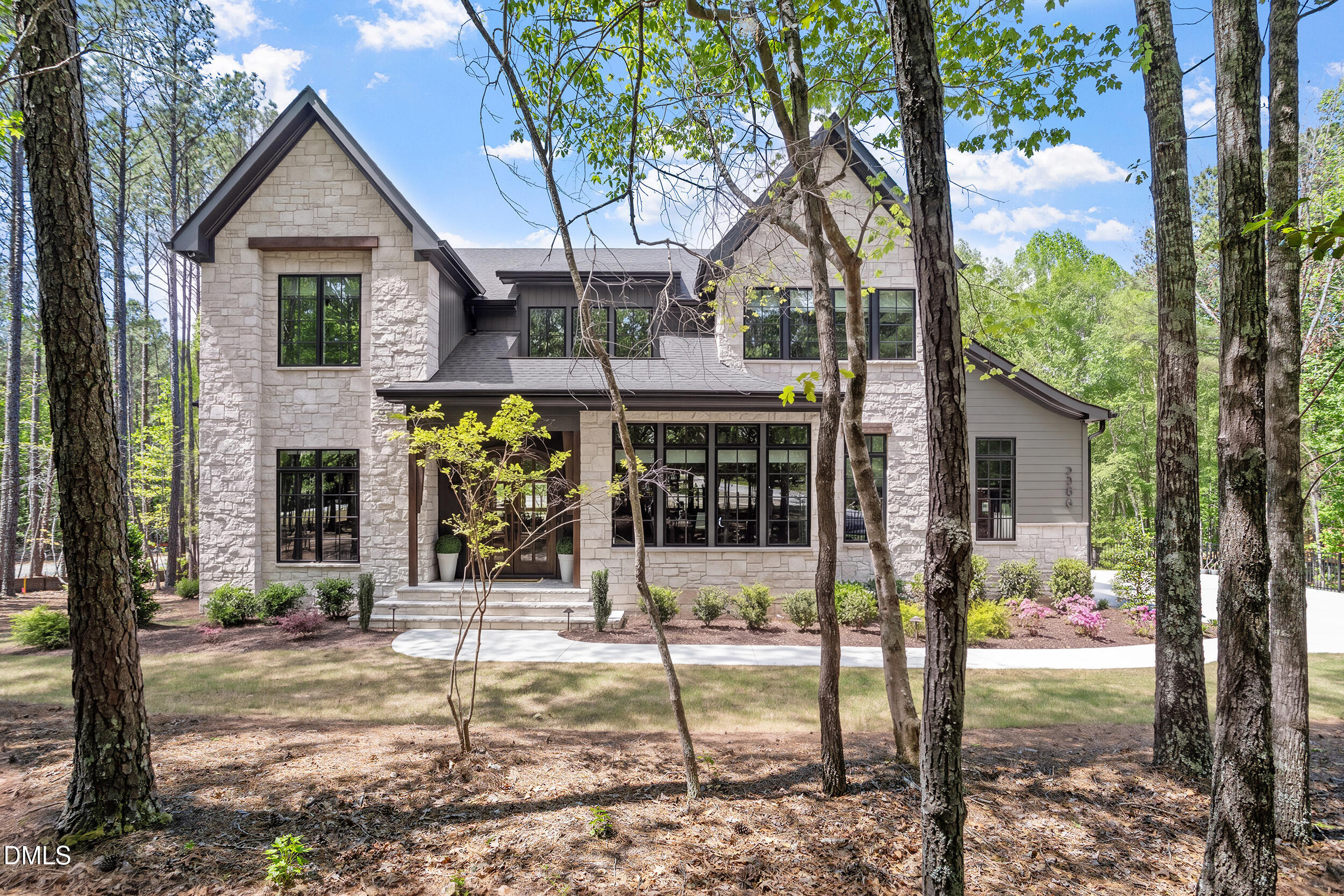 2200 Paddstowe Main Way