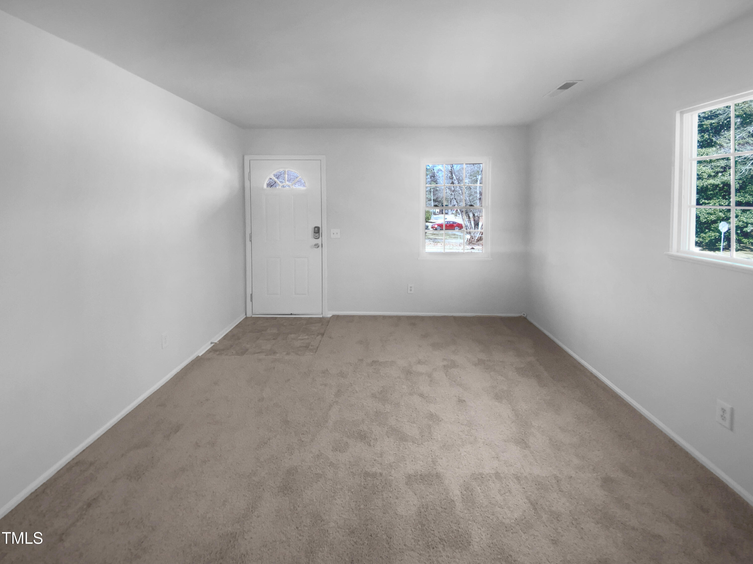 1216 Armstrong Circle
