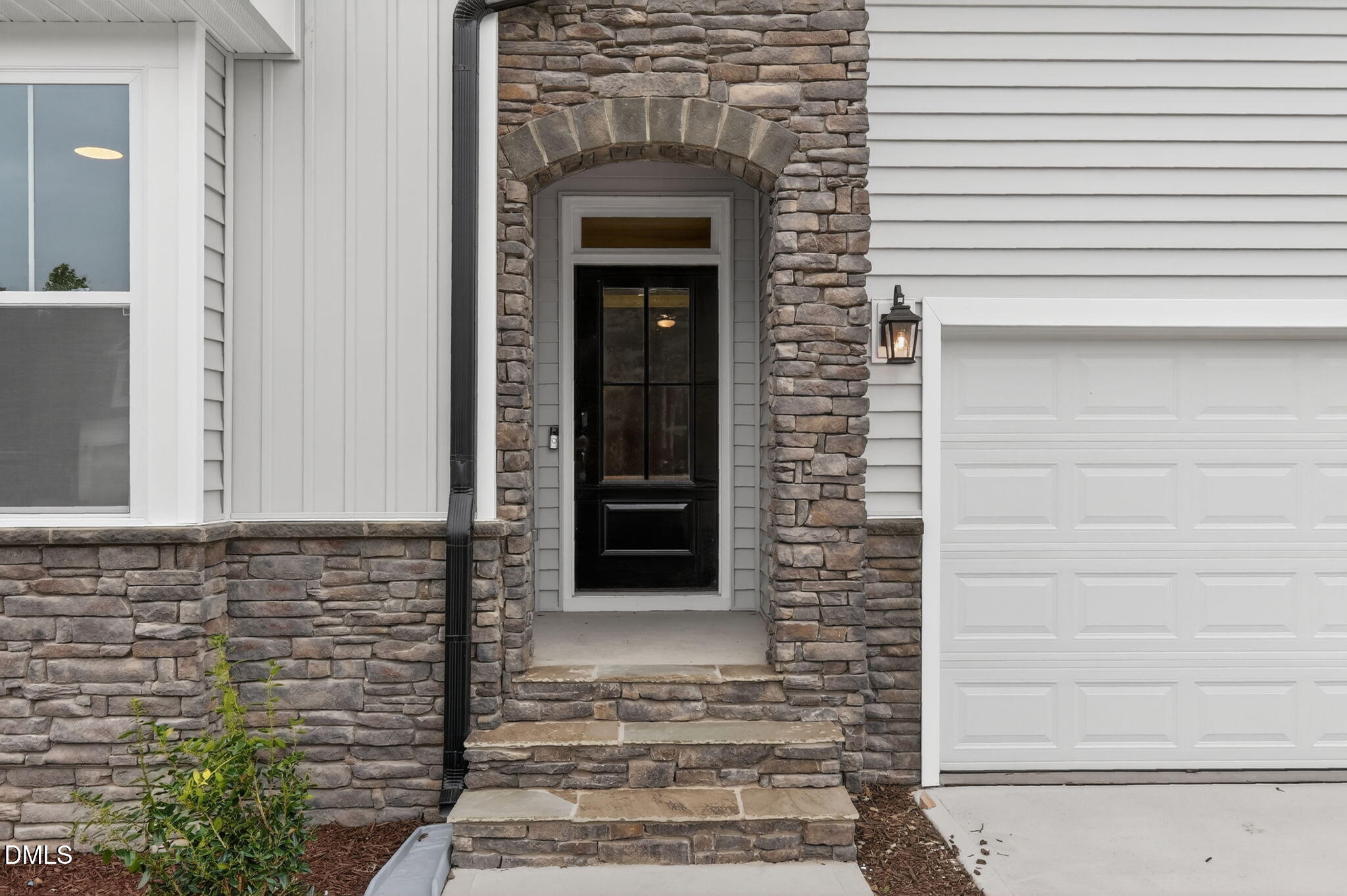 492 Beacon Hill Road