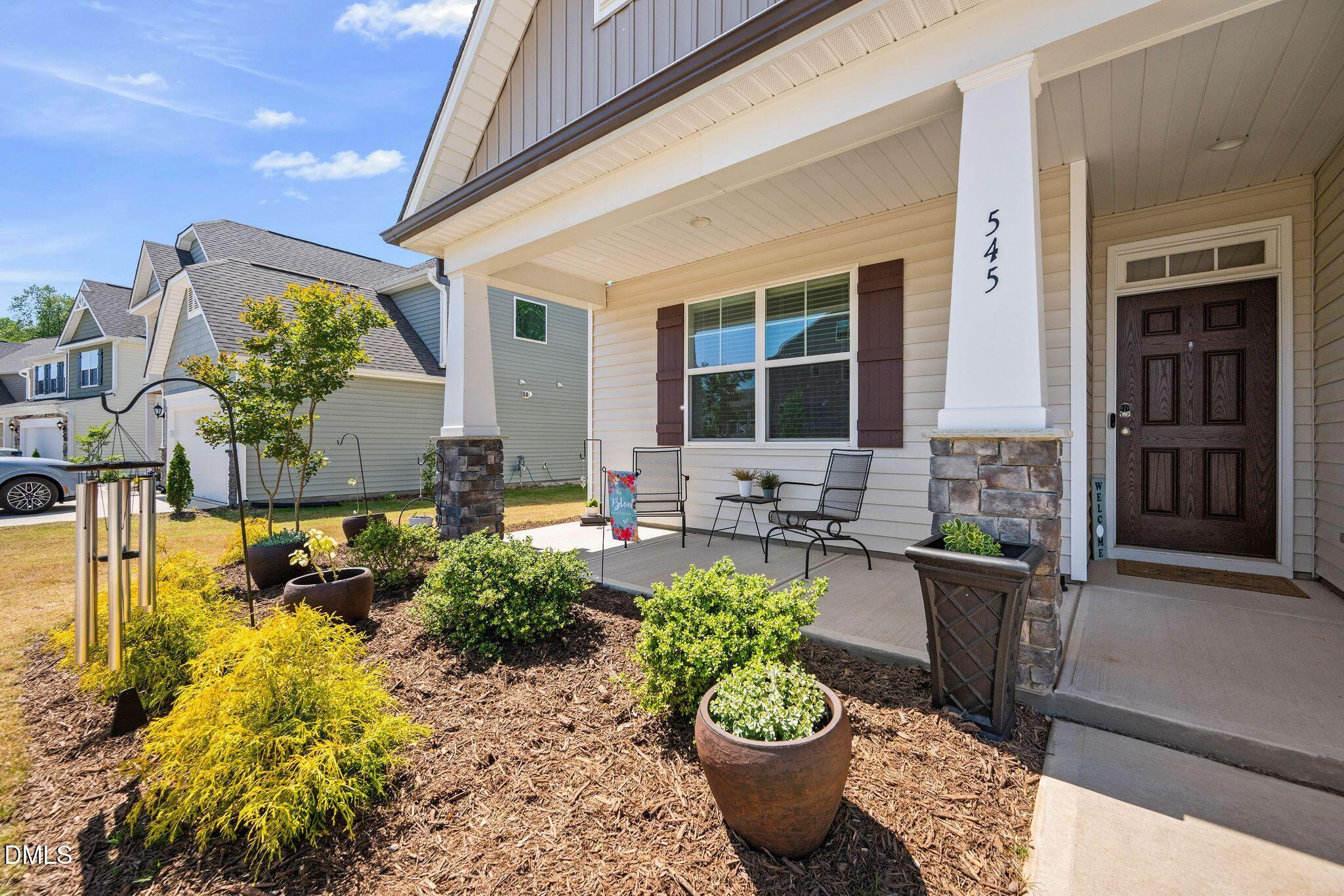 545 Hampton Crest Court