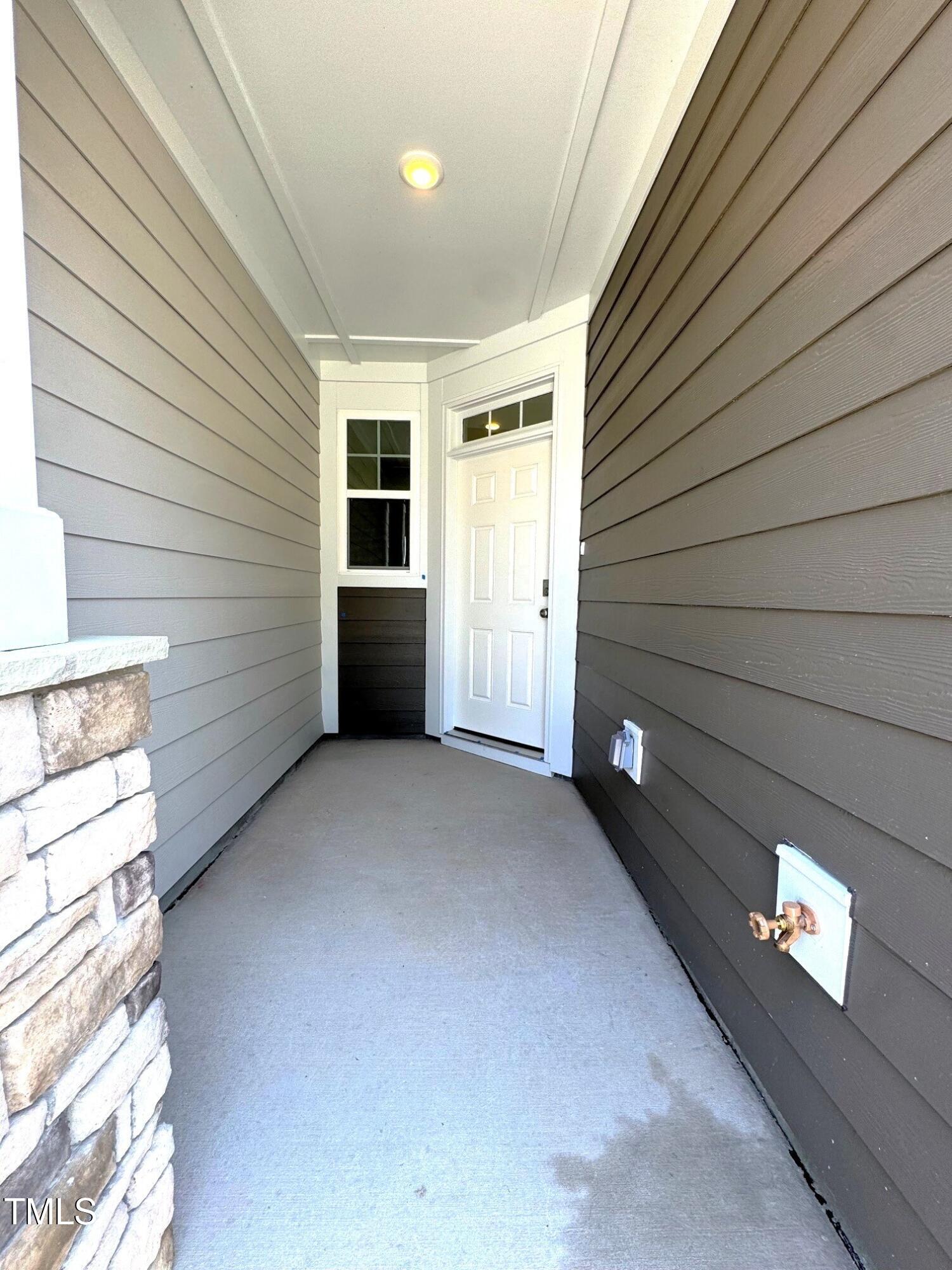 408 La Maison Avenue 3