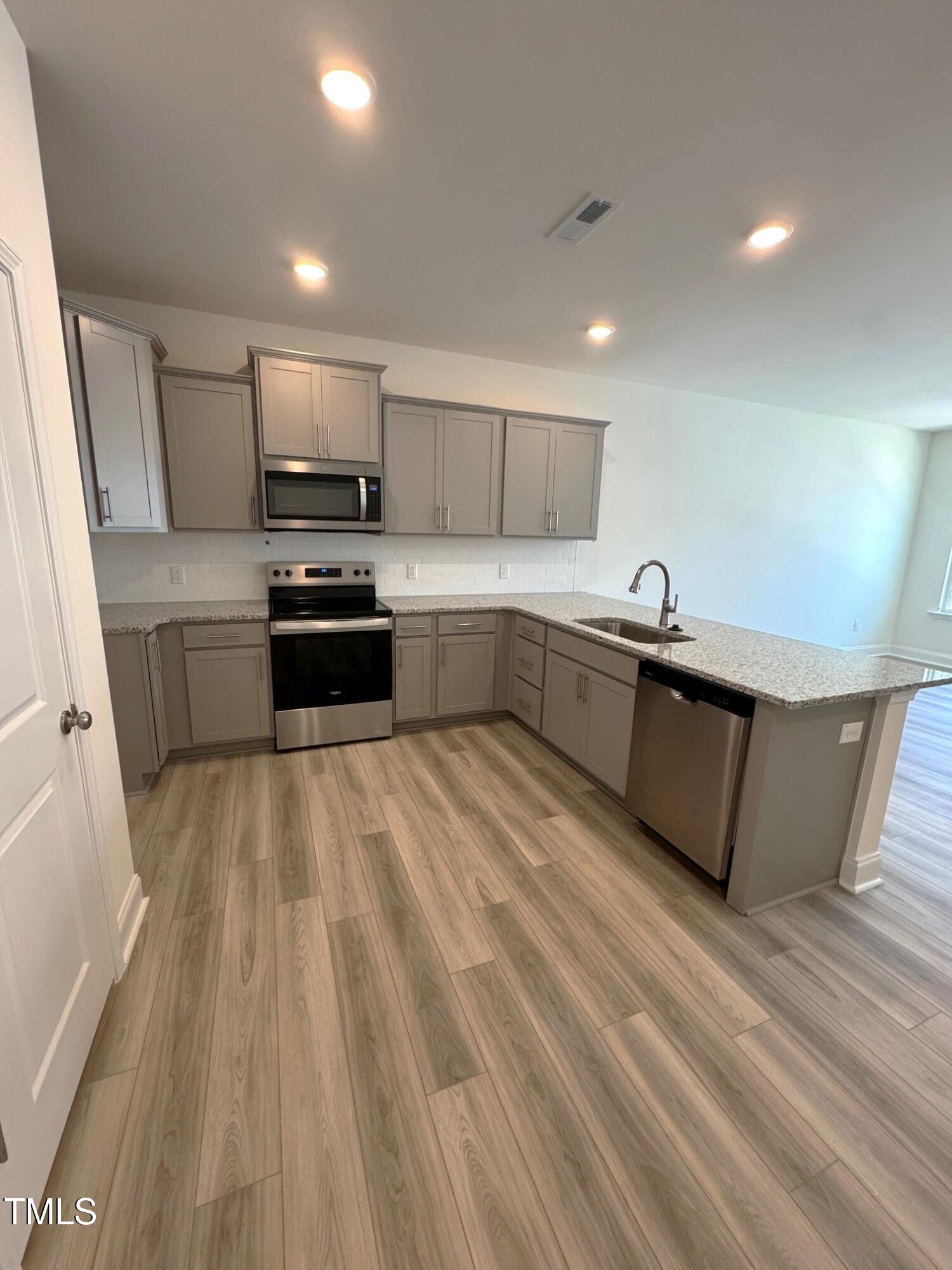 408 La Maison Avenue 3