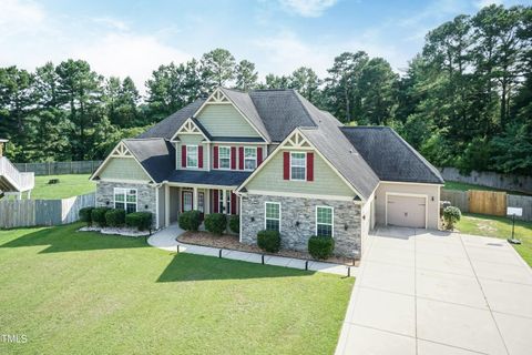 A home in Hope Mills