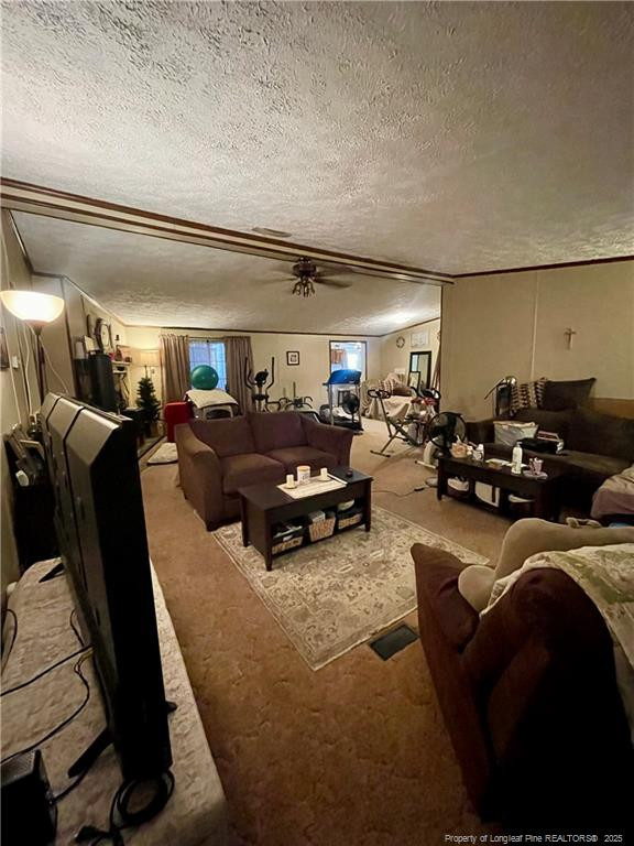 2661 The Avenue