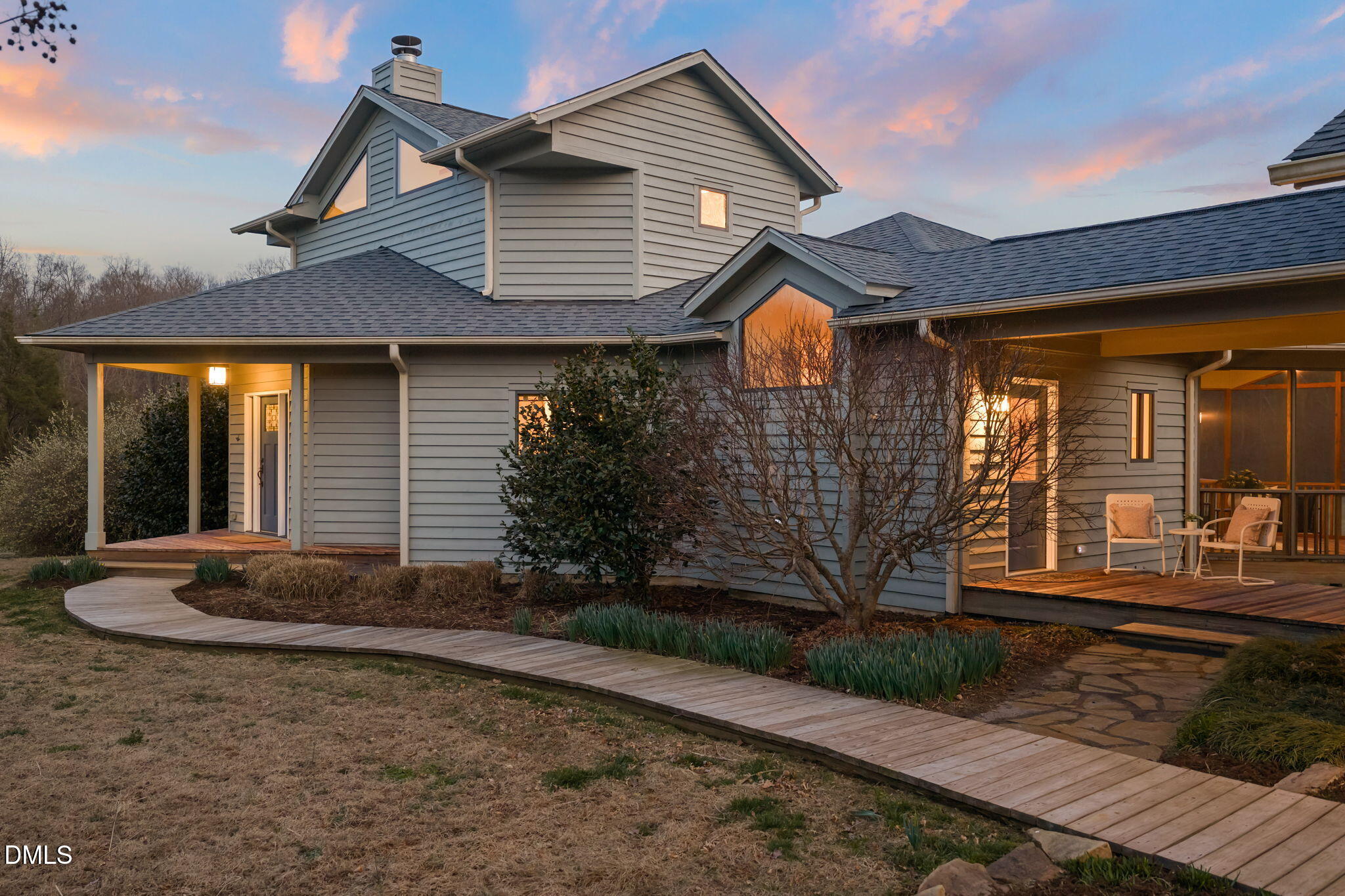 1009 Starfield Circle