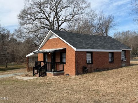 1222 Rauhut Street Burlington NC 27217