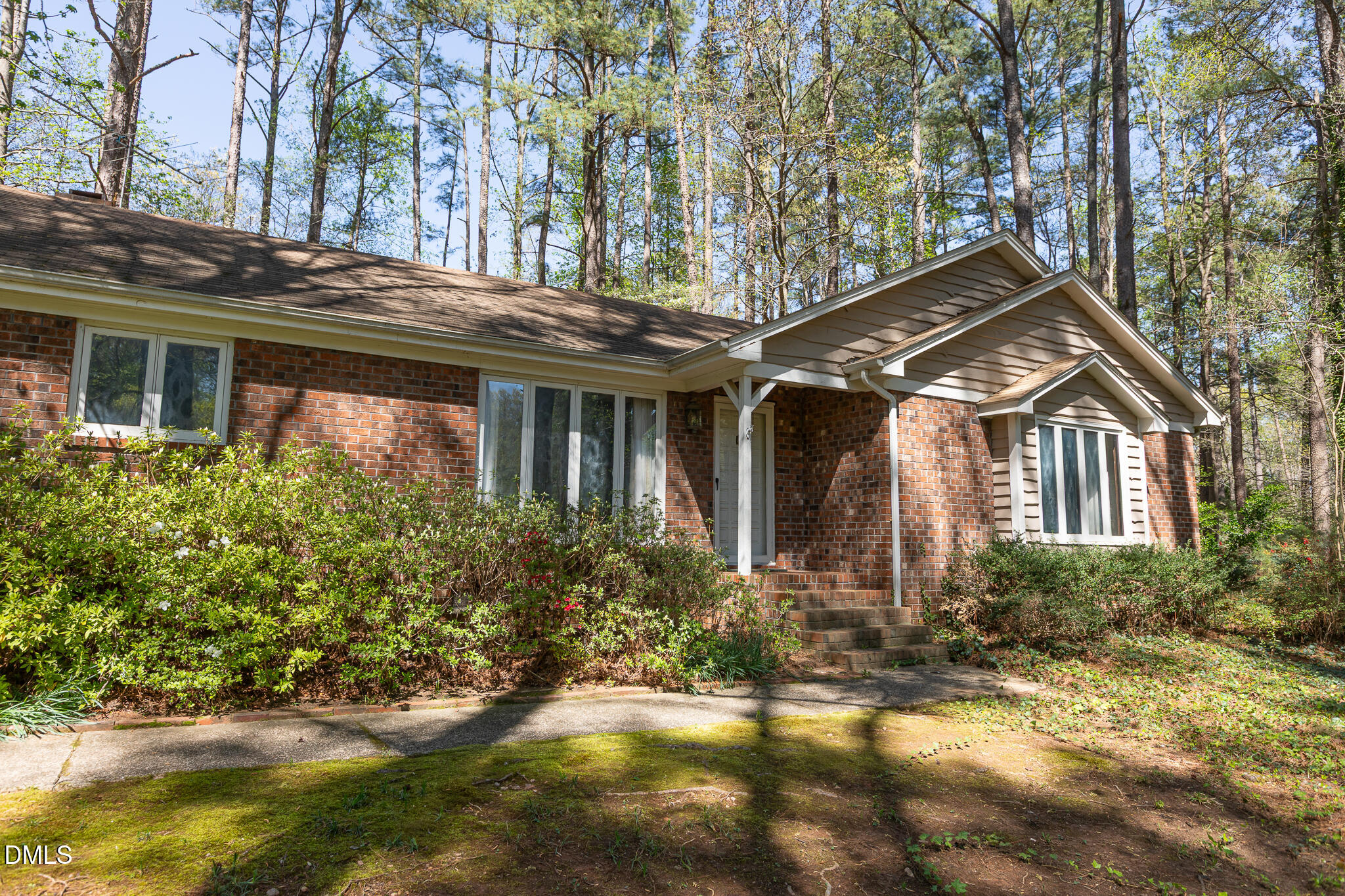 6119 Splitrock Trail