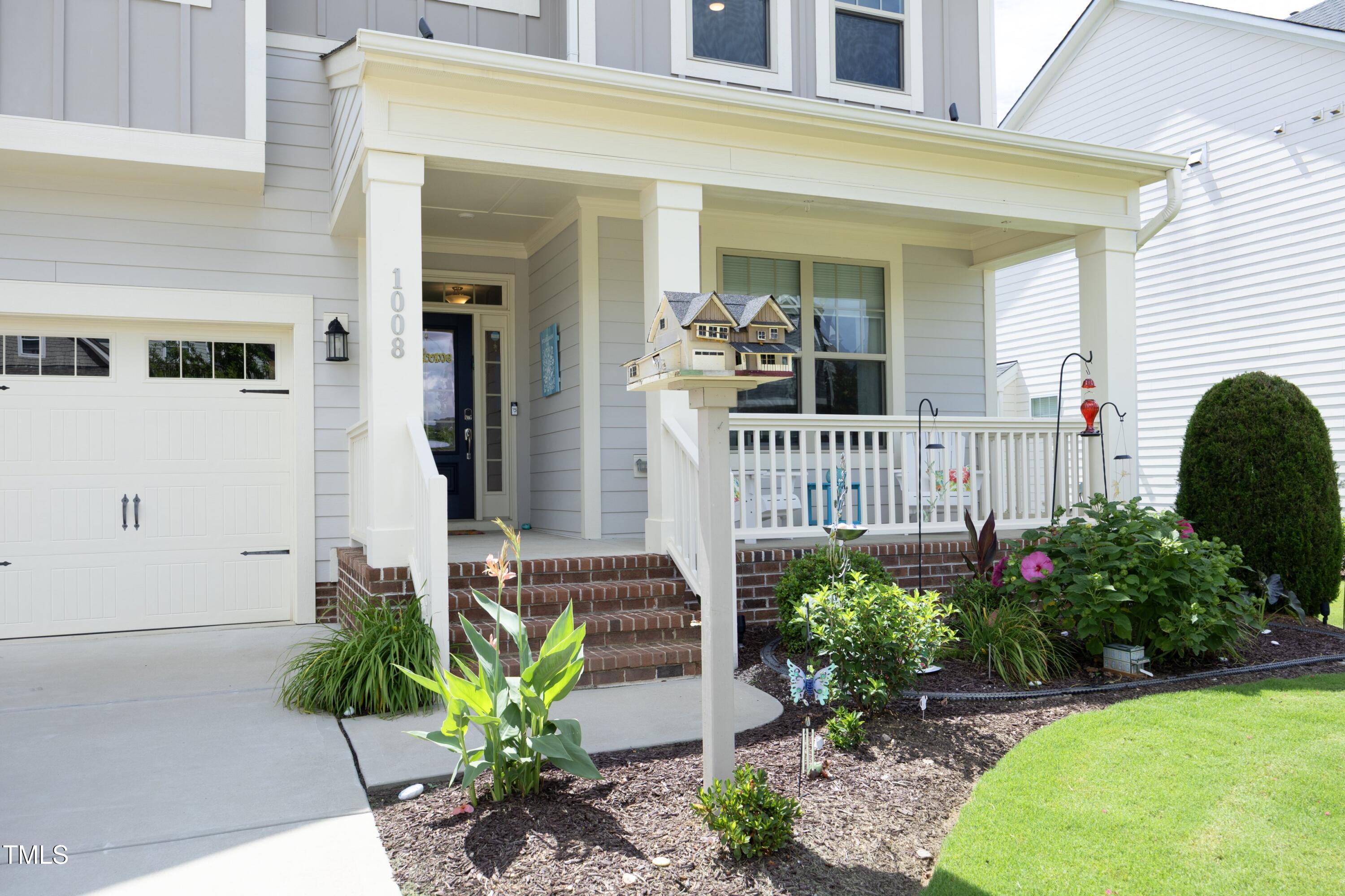 1008 Goldfinch Nest Court