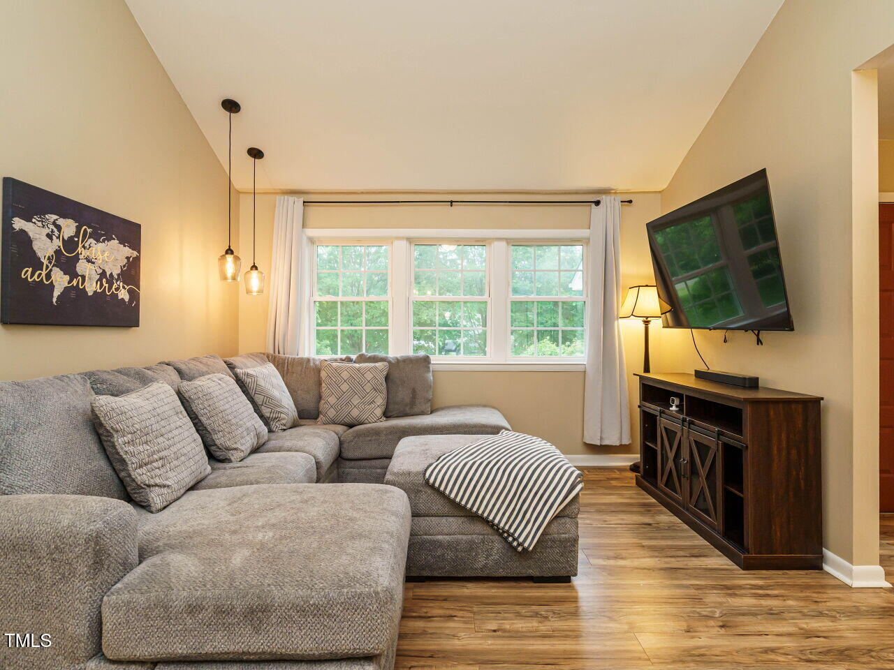 8204 Charlbert Court