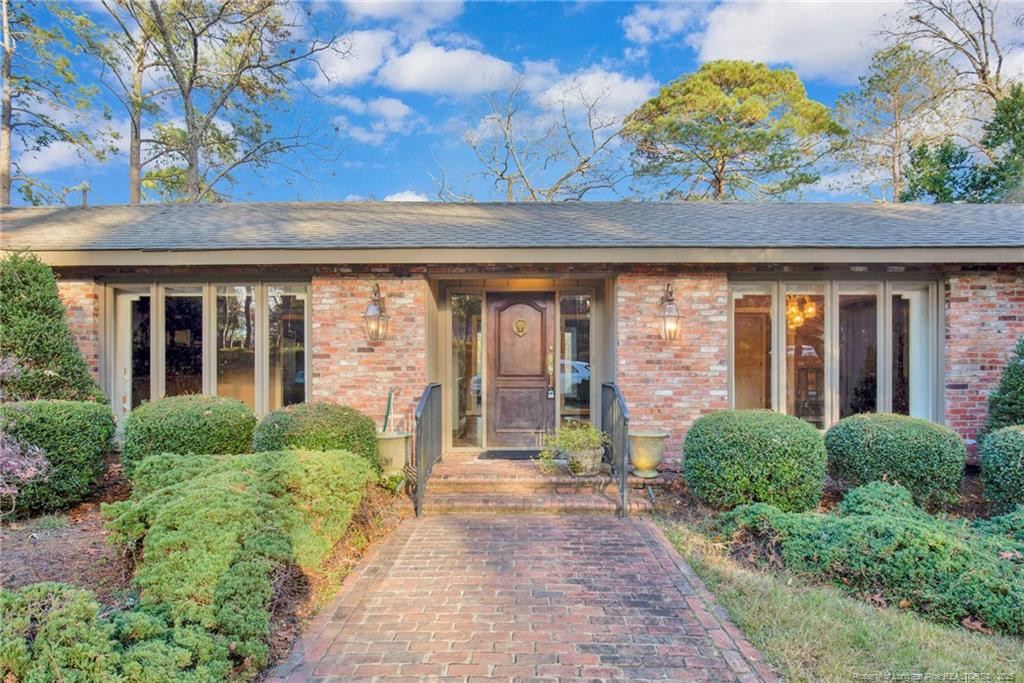 2003 Pinewood Terrace