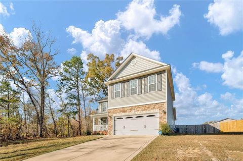 A home in Raeford