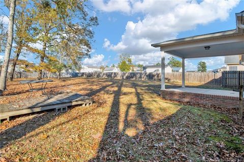 A home in Raeford