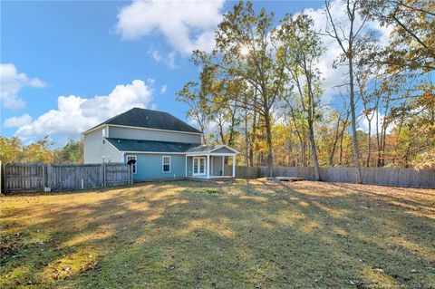 A home in Raeford